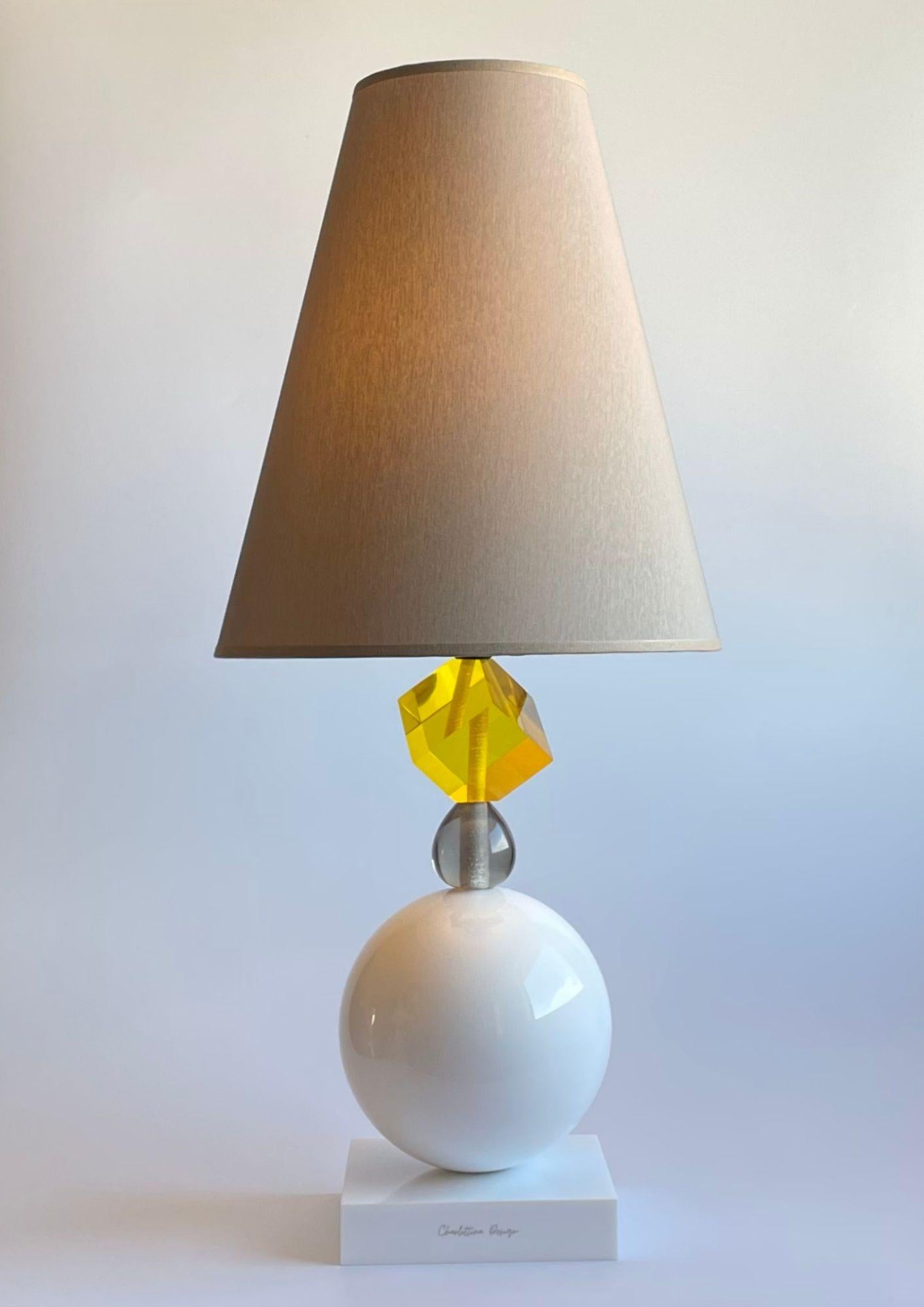 Hand-Crafted 100% Italian resin table lamp in design and manufacture For Sale