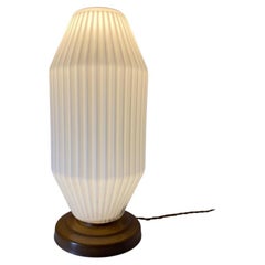 White glass and oak table lamp, Italy 1940s