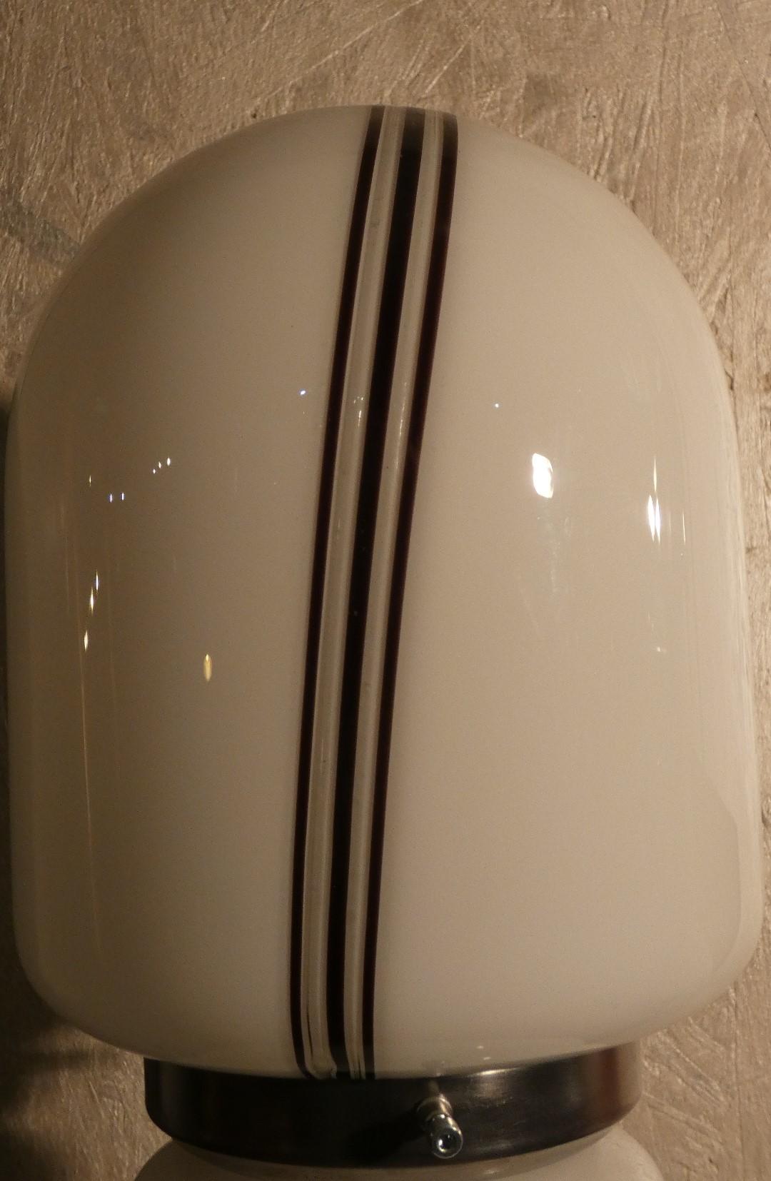 Minimalist Murano glass table lamp attributed to Mazzega, Venice, 1970s For Sale