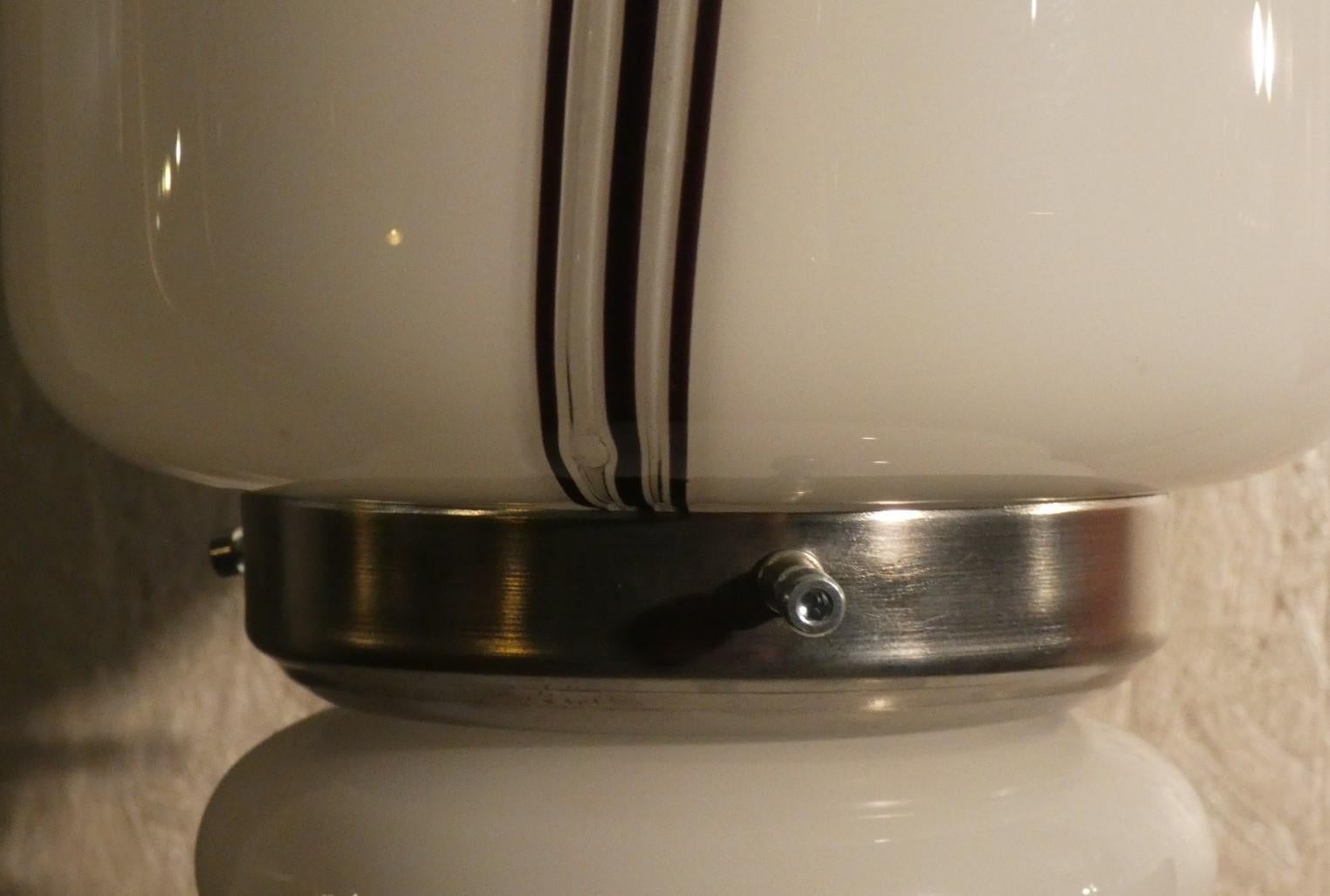 Hand-Crafted Murano glass table lamp attributed to Mazzega, Venice, 1970s For Sale