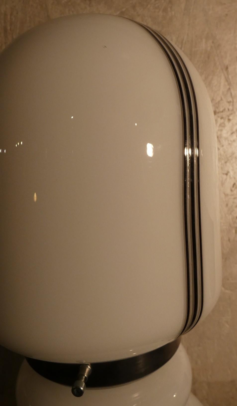 Murano glass table lamp attributed to Mazzega, Venice, 1970s In Excellent Condition For Sale In modena, Emilia-Romagna