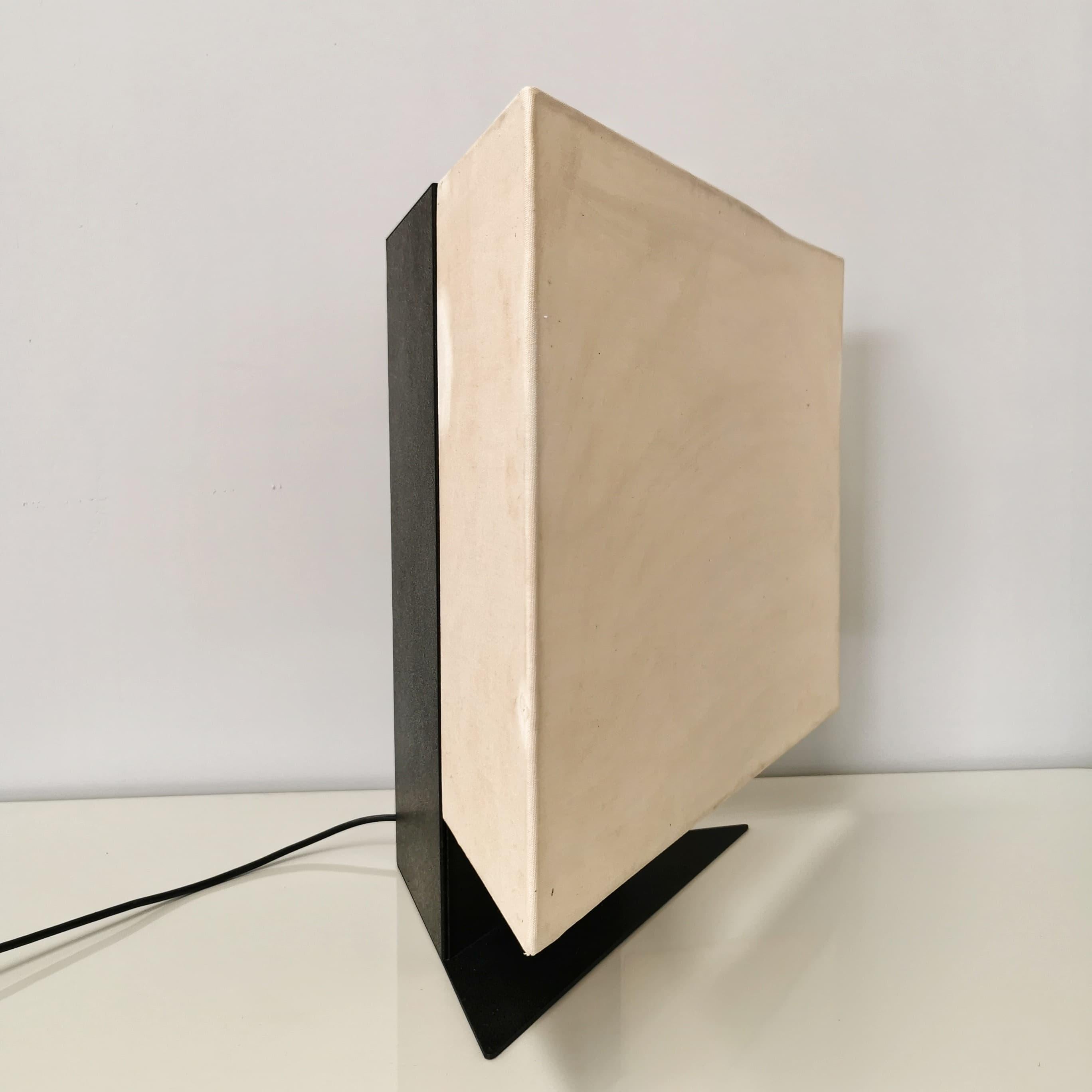 Lampada da tavolo italiana anni 70 modello Accademia  Cini Boeri per Artemide in vendita 5