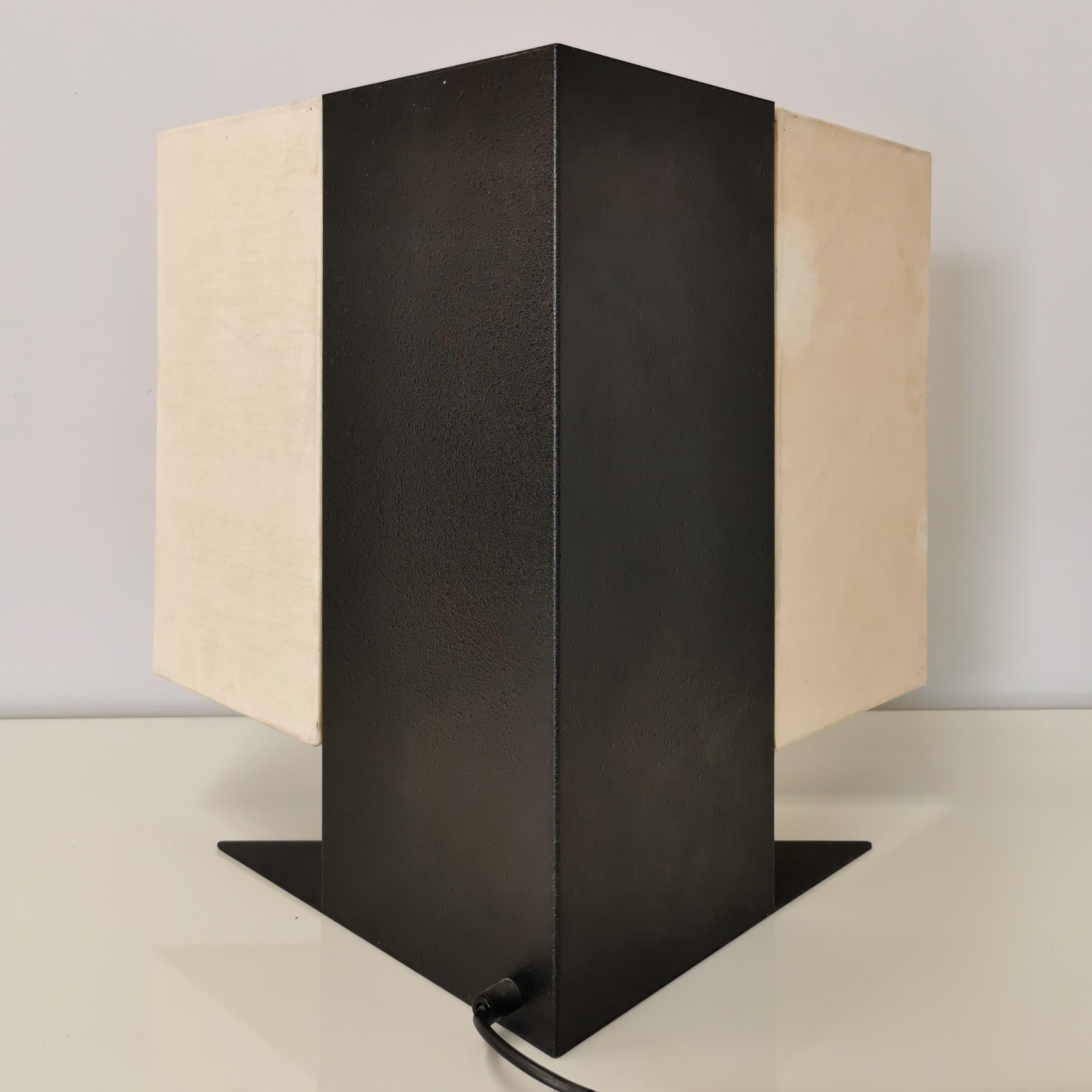 Lampada da tavolo italiana anni 70 modello Accademia  Cini Boeri per Artemide in vendita 7
