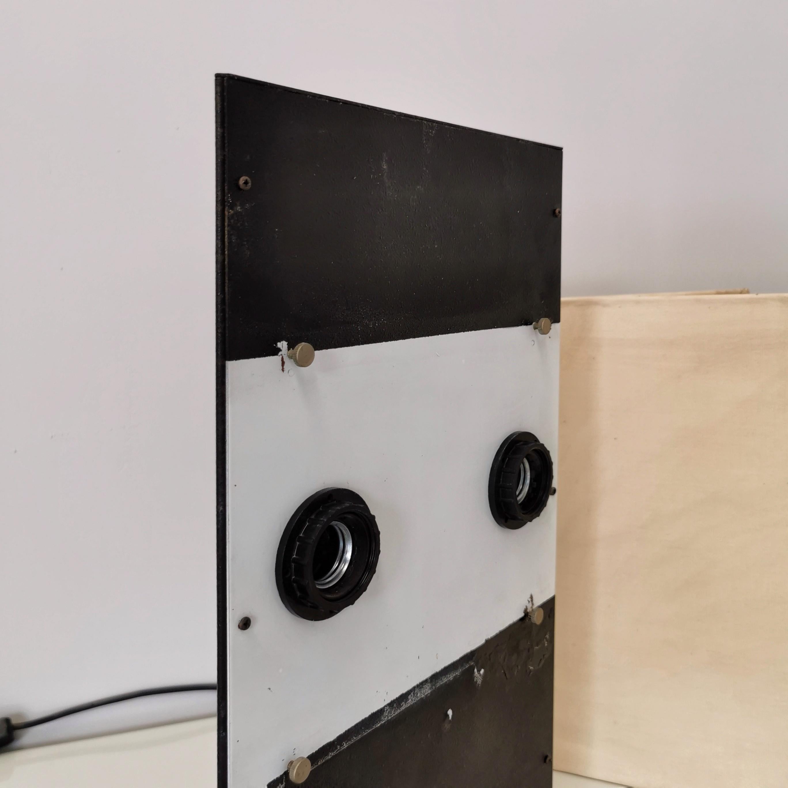 Lampada da tavolo italiana anni 70 modello Accademia  Cini Boeri per Artemide in vendita 1
