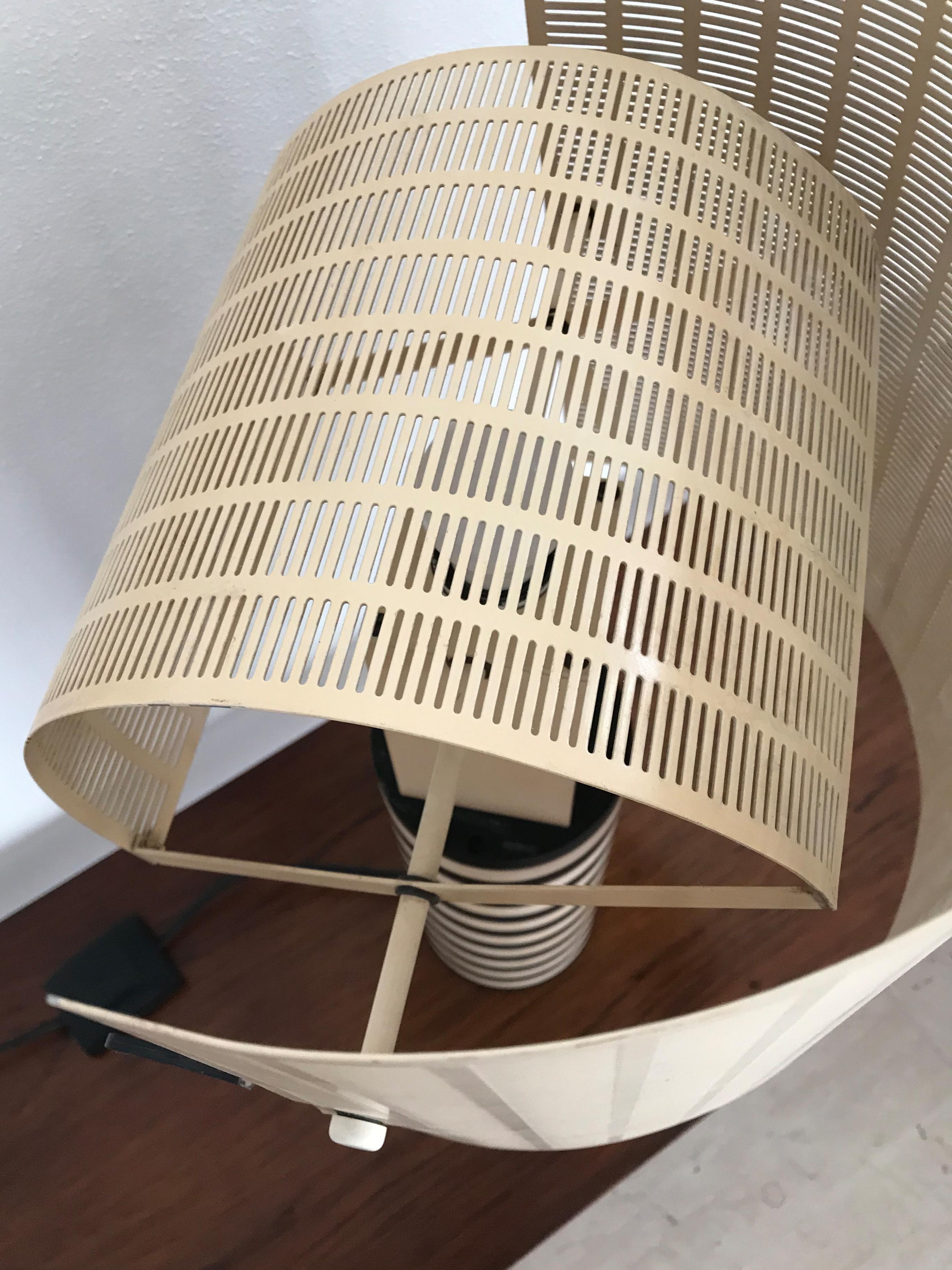 Lampe de table italienne 'Shogung' Design Mario Botta pour Artemide 1980 en vente 5