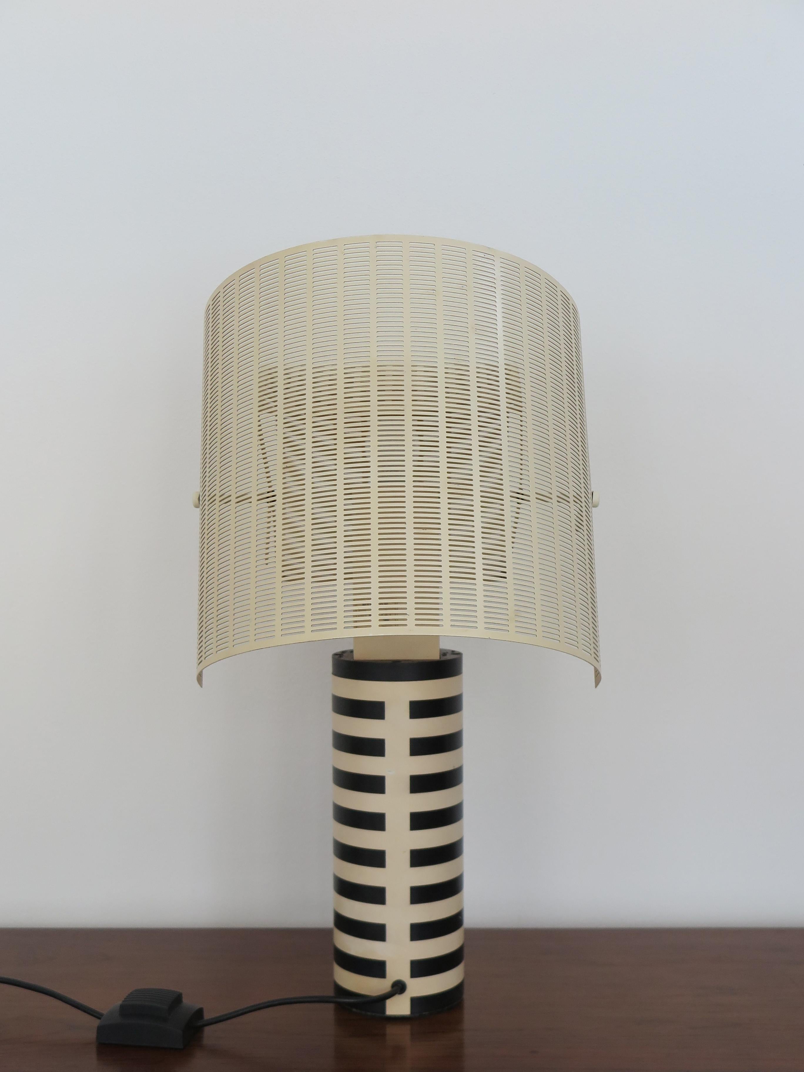 Late 20th Century Lampe de table italienne 'Shogung' Design Mario Botta pour Artemide 1980 en vente