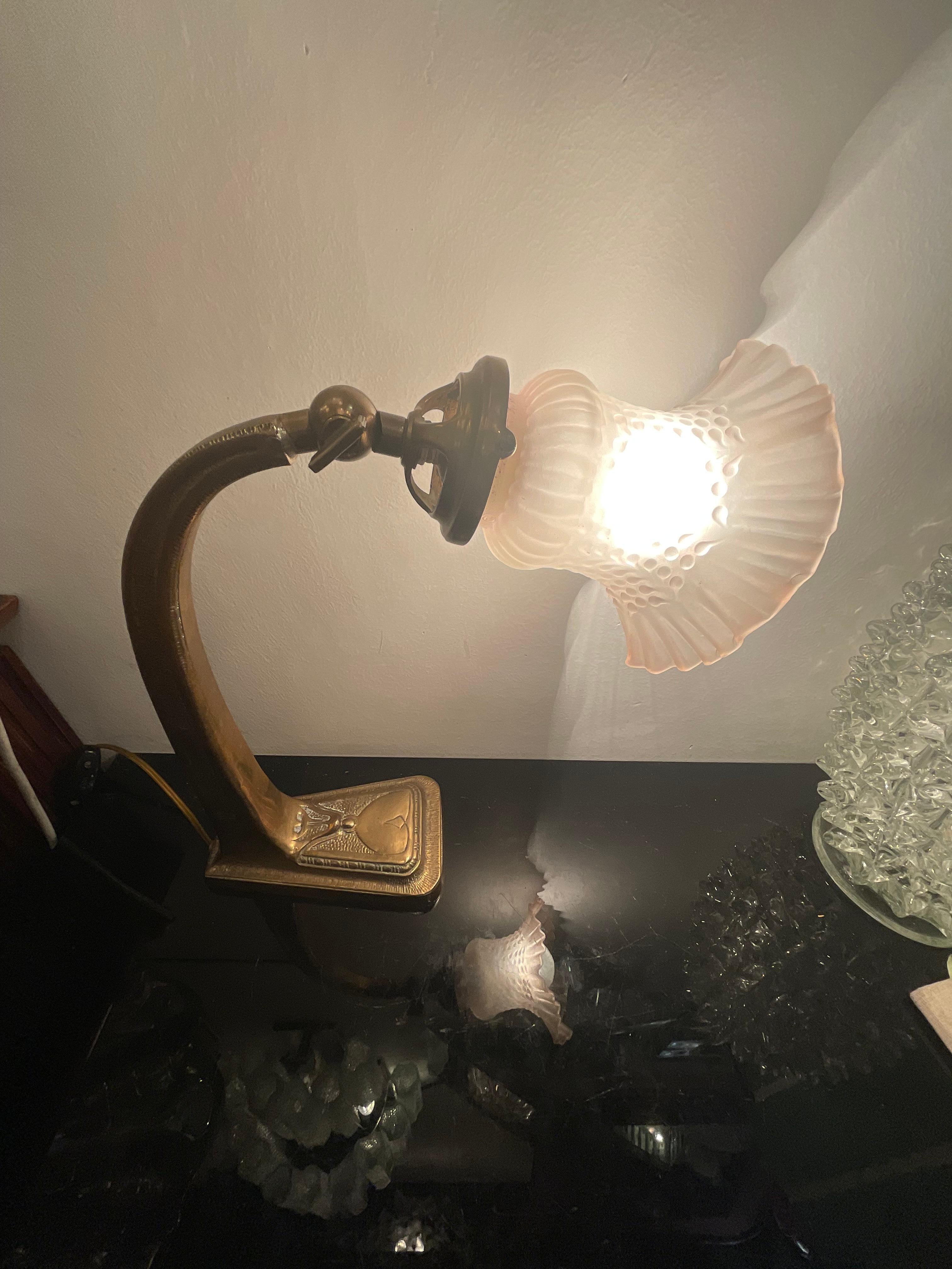 Lampada da tavolo LIBERTY - bronzo e vetro - Italia 1925 For Sale 4