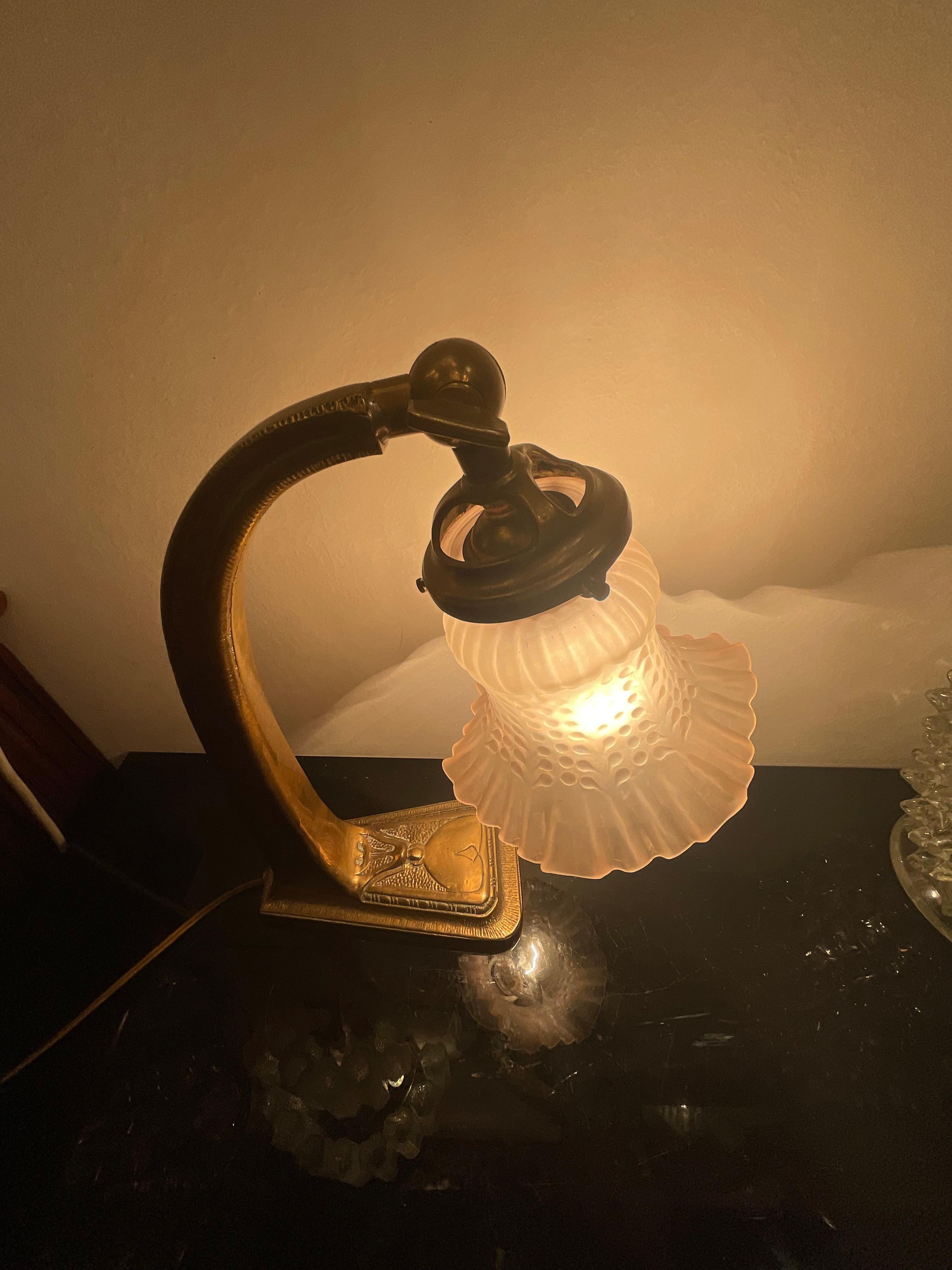 Lampada da tavolo LIBERTY - bronzo e vetro - Italia 1925 For Sale 5