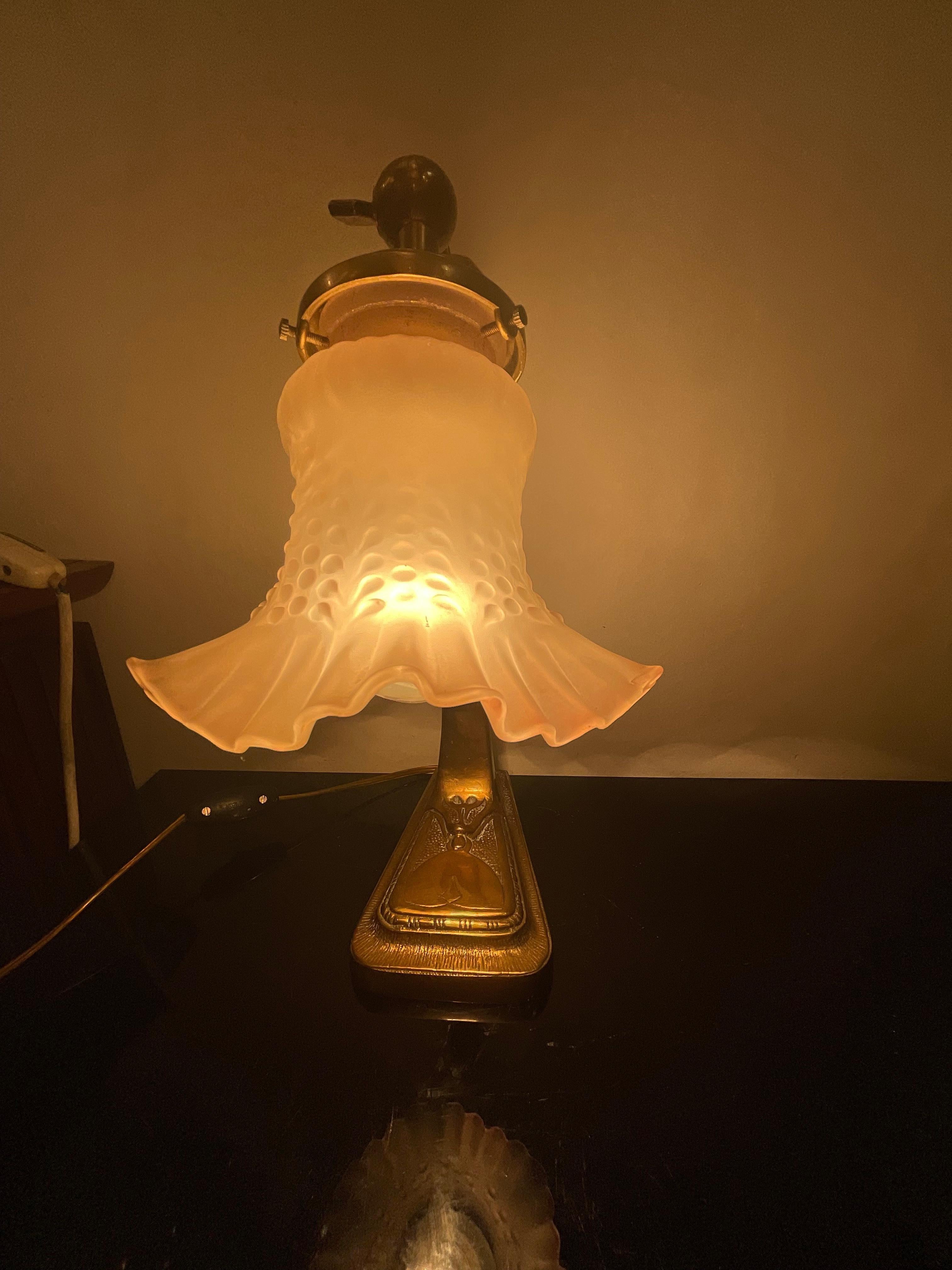 Lampada da tavolo LIBERTY - bronzo e vetro - Italia 1925 For Sale 1