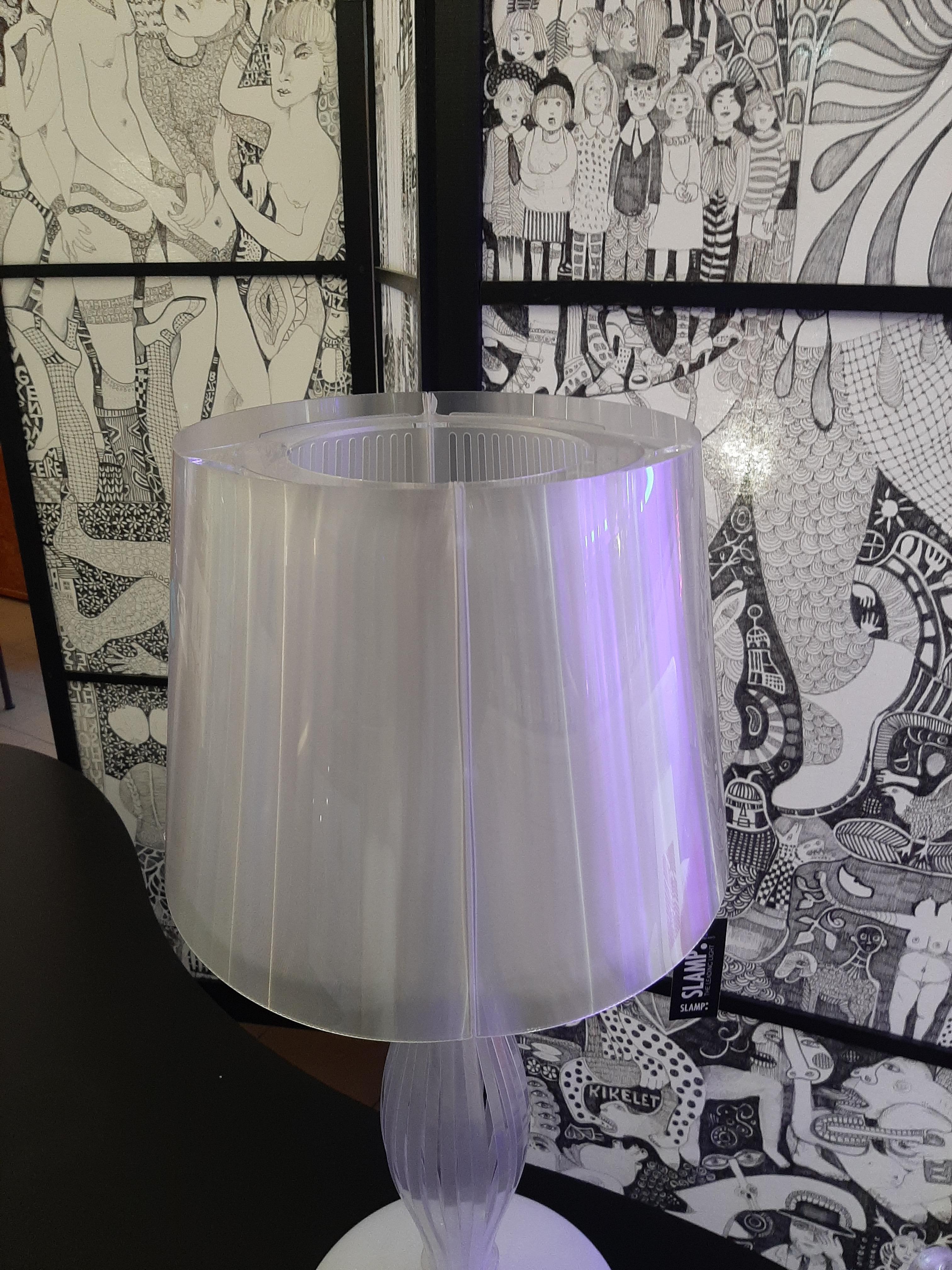 Lampe de table Liza produite par Slamp en vente 3