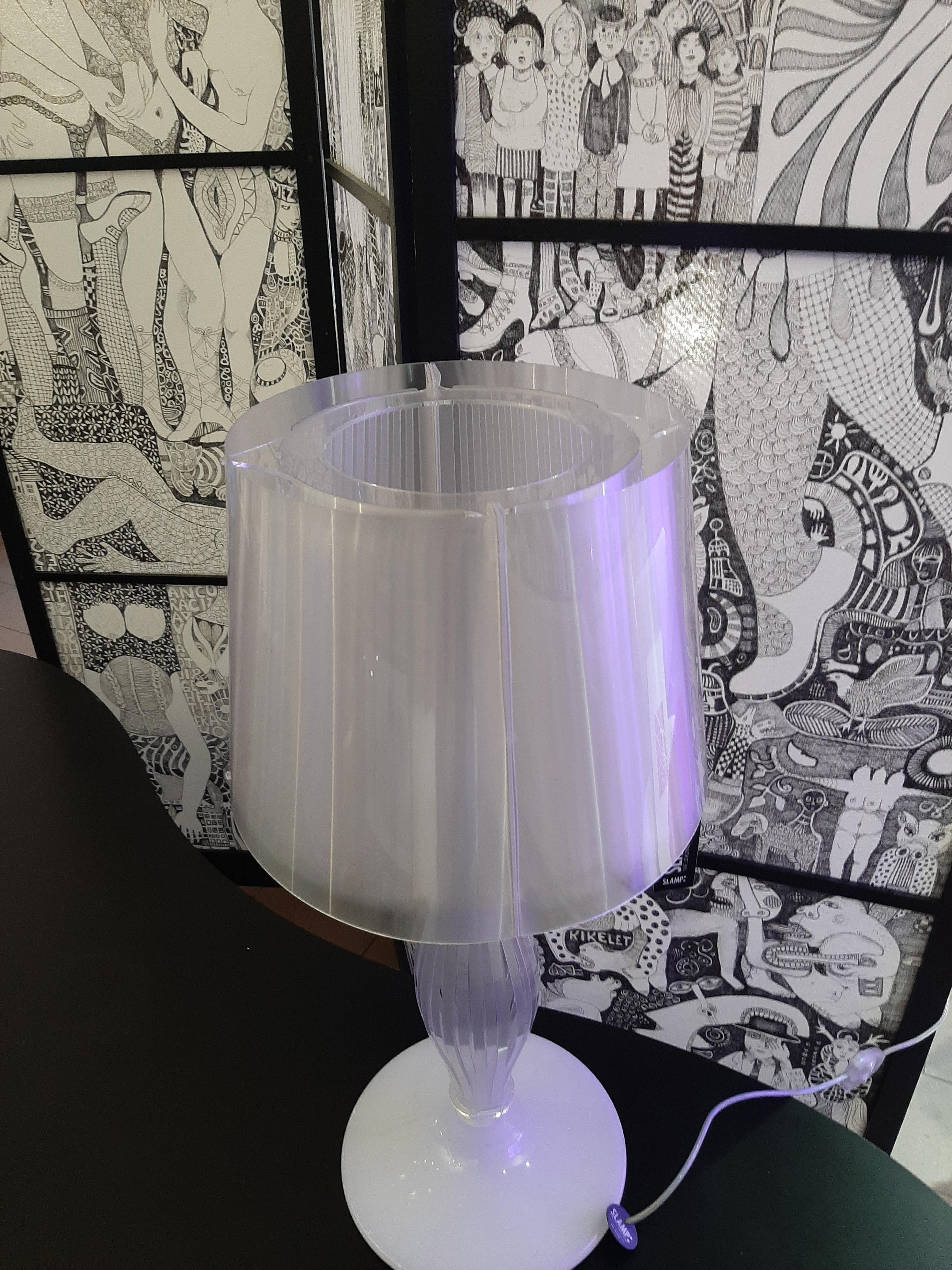 Lampe de table Liza produite par Slamp en vente 4