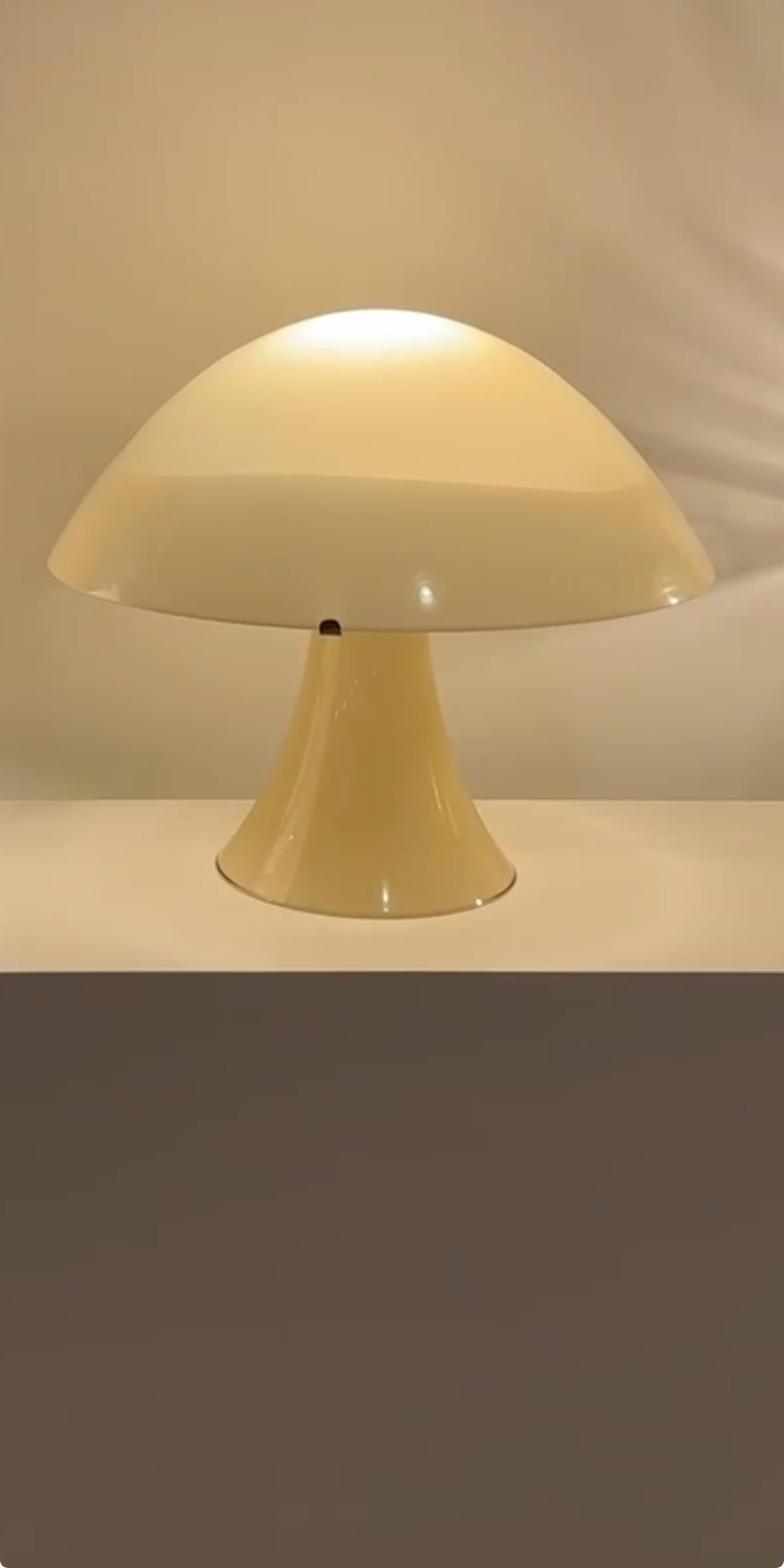 Italian Lampe de table LT308 en forme de champignon, design Carlo Nason pour A.V. Mazzega en vente