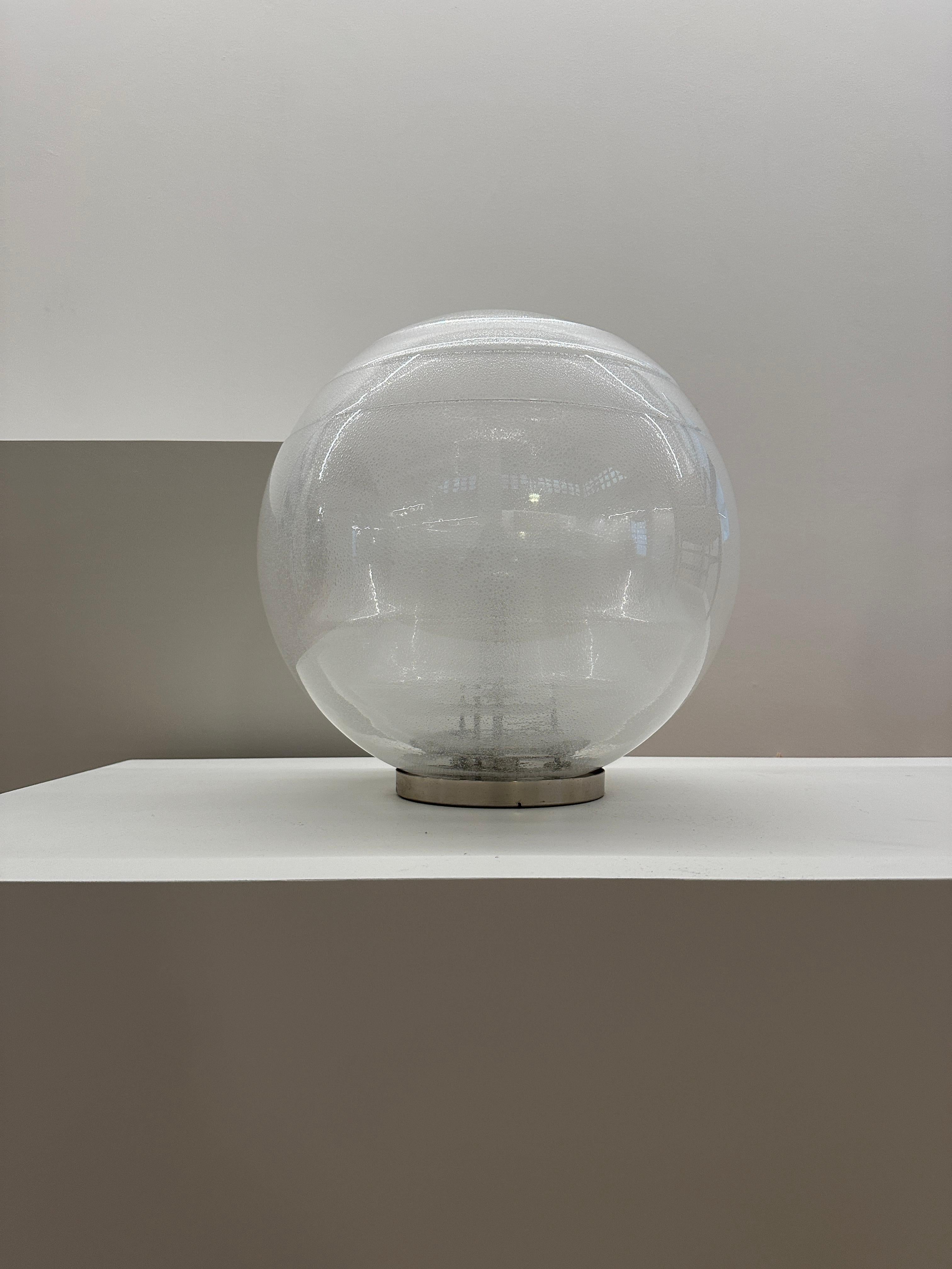 Lampe de table LT328 sphere, design Carlo Nason pour A.V. Mazzega en vente 3