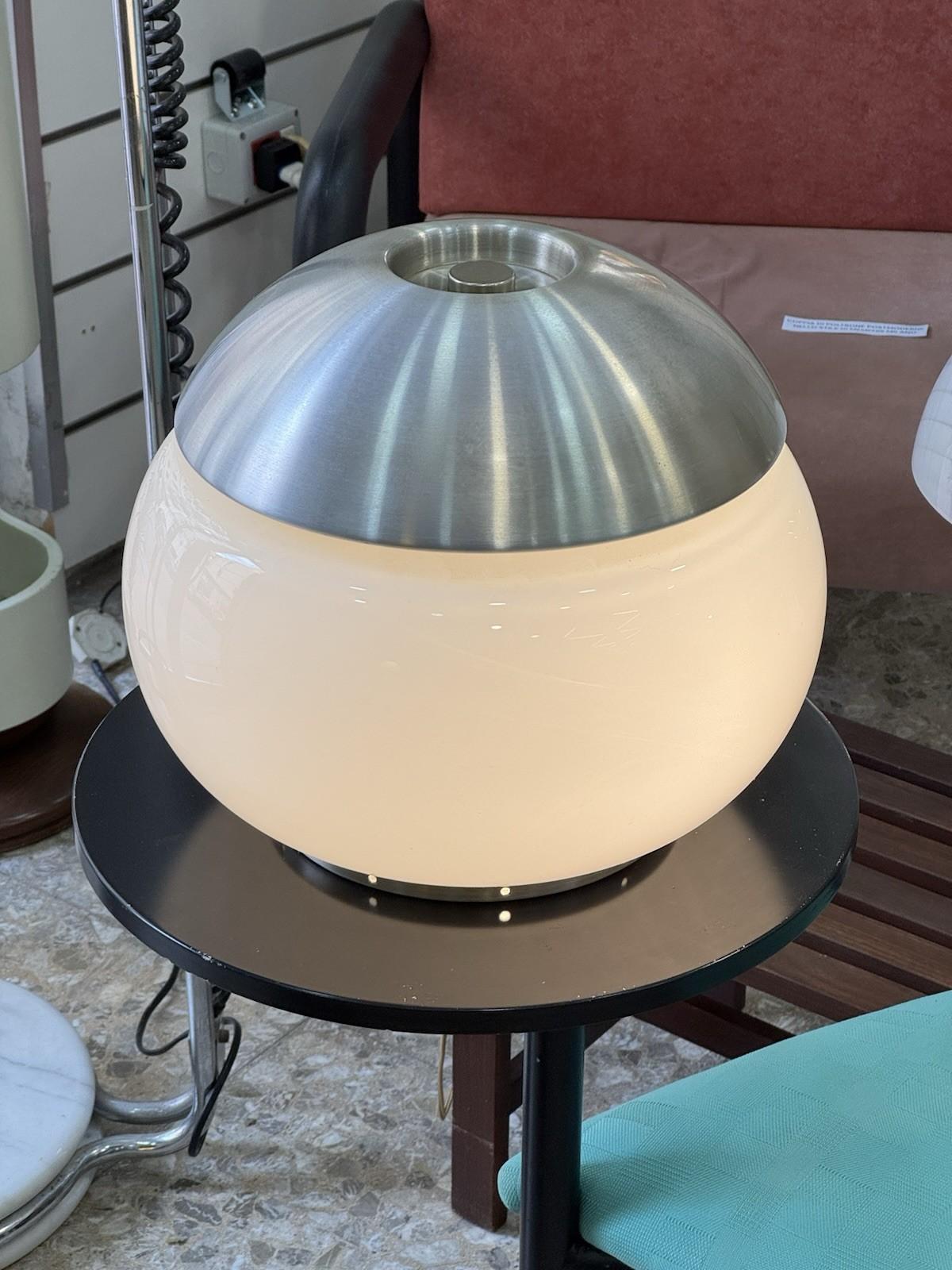 Lumi Milano Pia Guidetti Crippa Design 70er Jahre Tischlampe (Space Age) im Angebot
