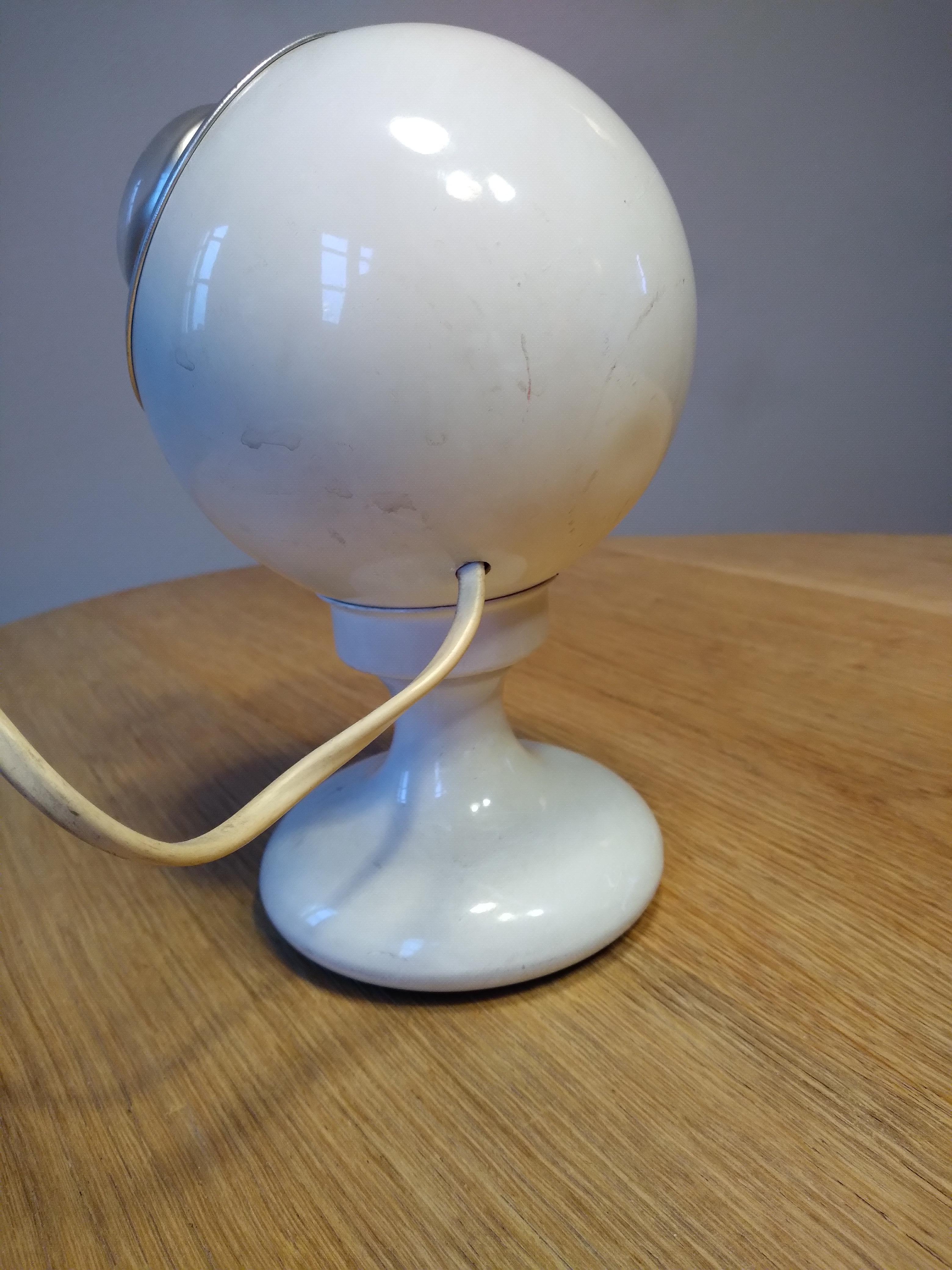 Mid-Century Modern Magnetic Table Lamp d Italy 60s For Sale