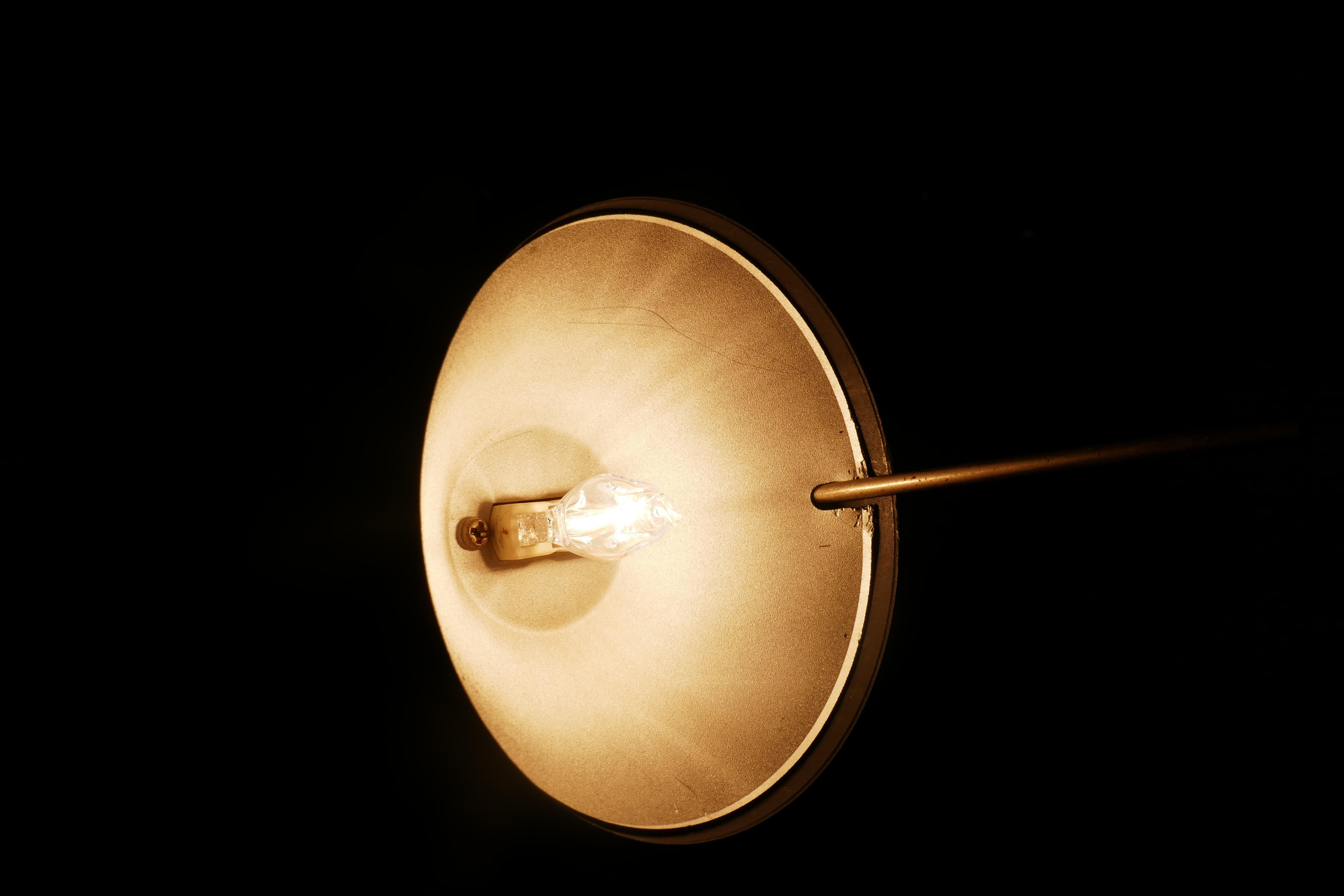 Lampe à poser massive Belgique 5