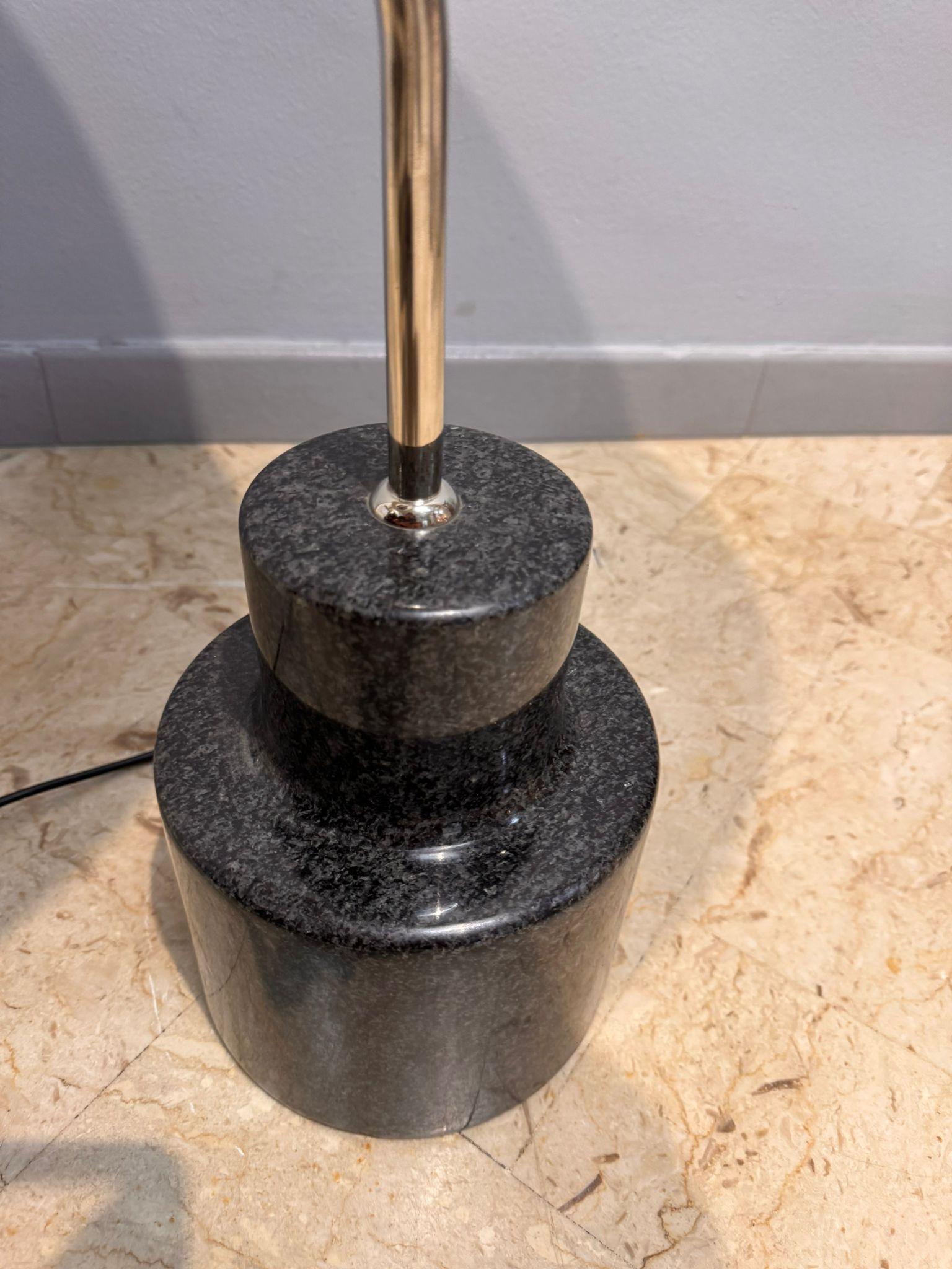 Lampada da tavolo 