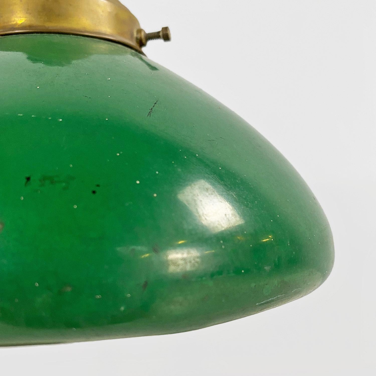 Ministerial table lamp, Italian, gilded metal and green, ca. 1920. For Sale 8