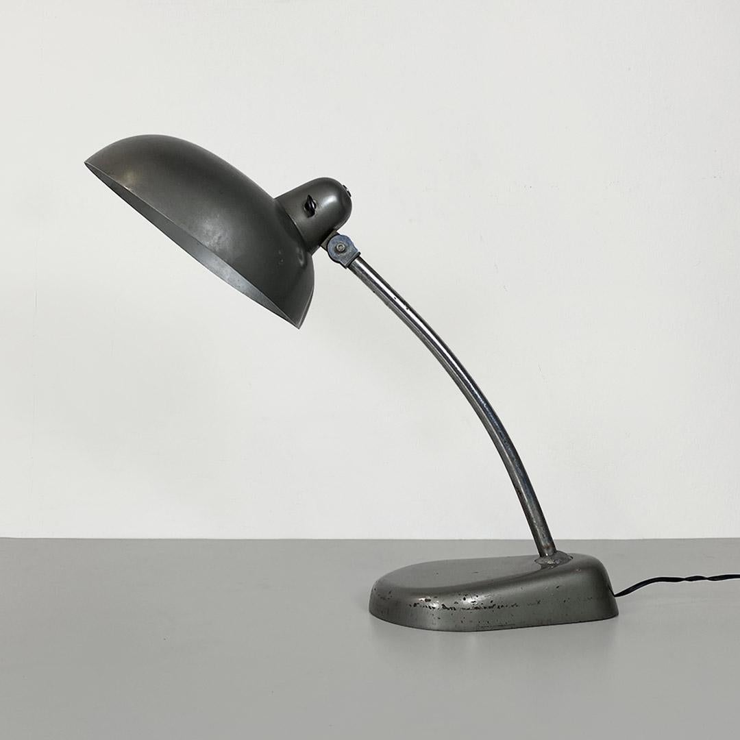 Métal 1930 Lampe de table du ministère italien en acier chromé de style Bauhaus en vente