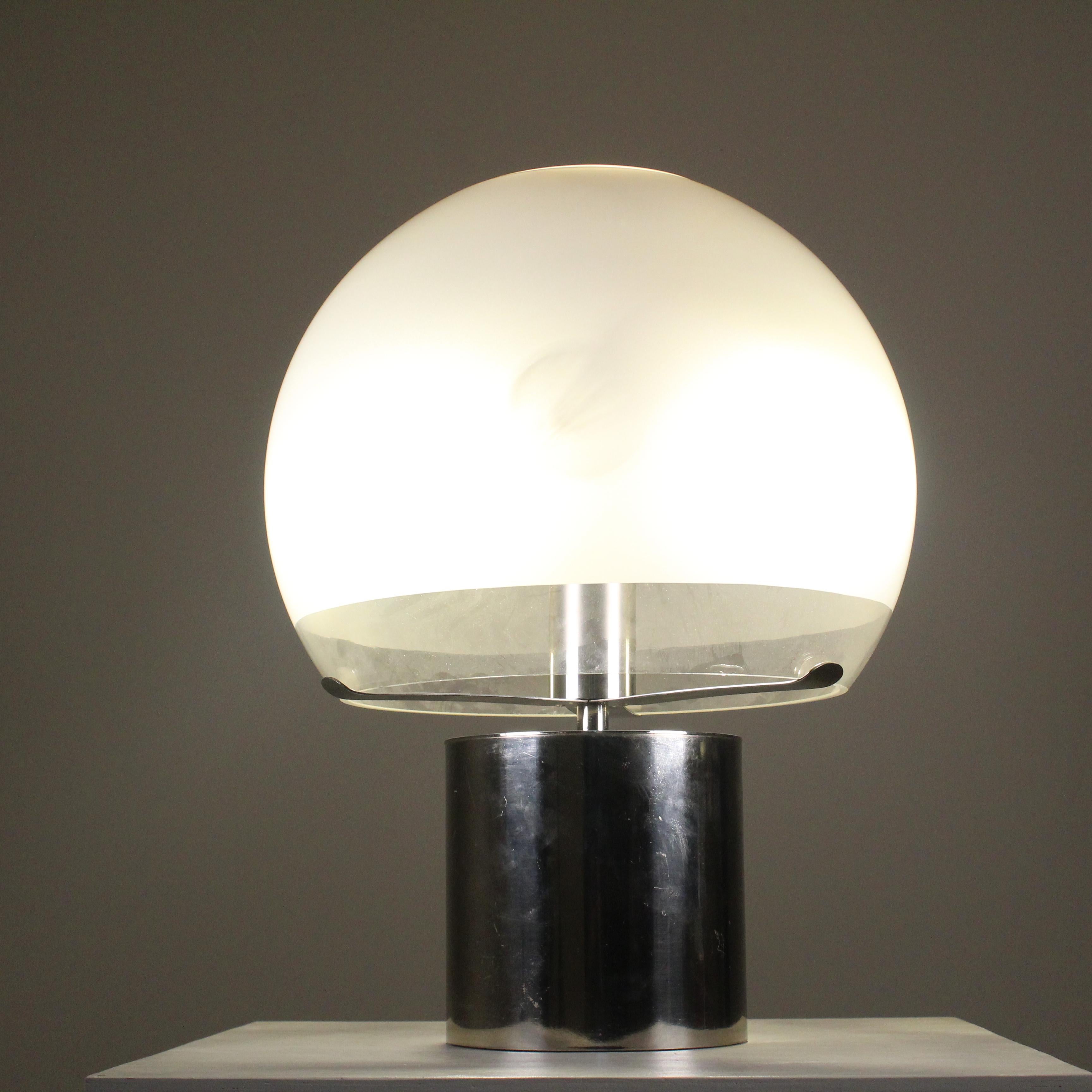 Mid-Century Modern Lampada da tavolo, mod. Porcino, Luigi Caccia Dominioni For Sale