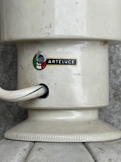 Lampada da tavolo modello 600 di Gino Sarfatti per Arteluce