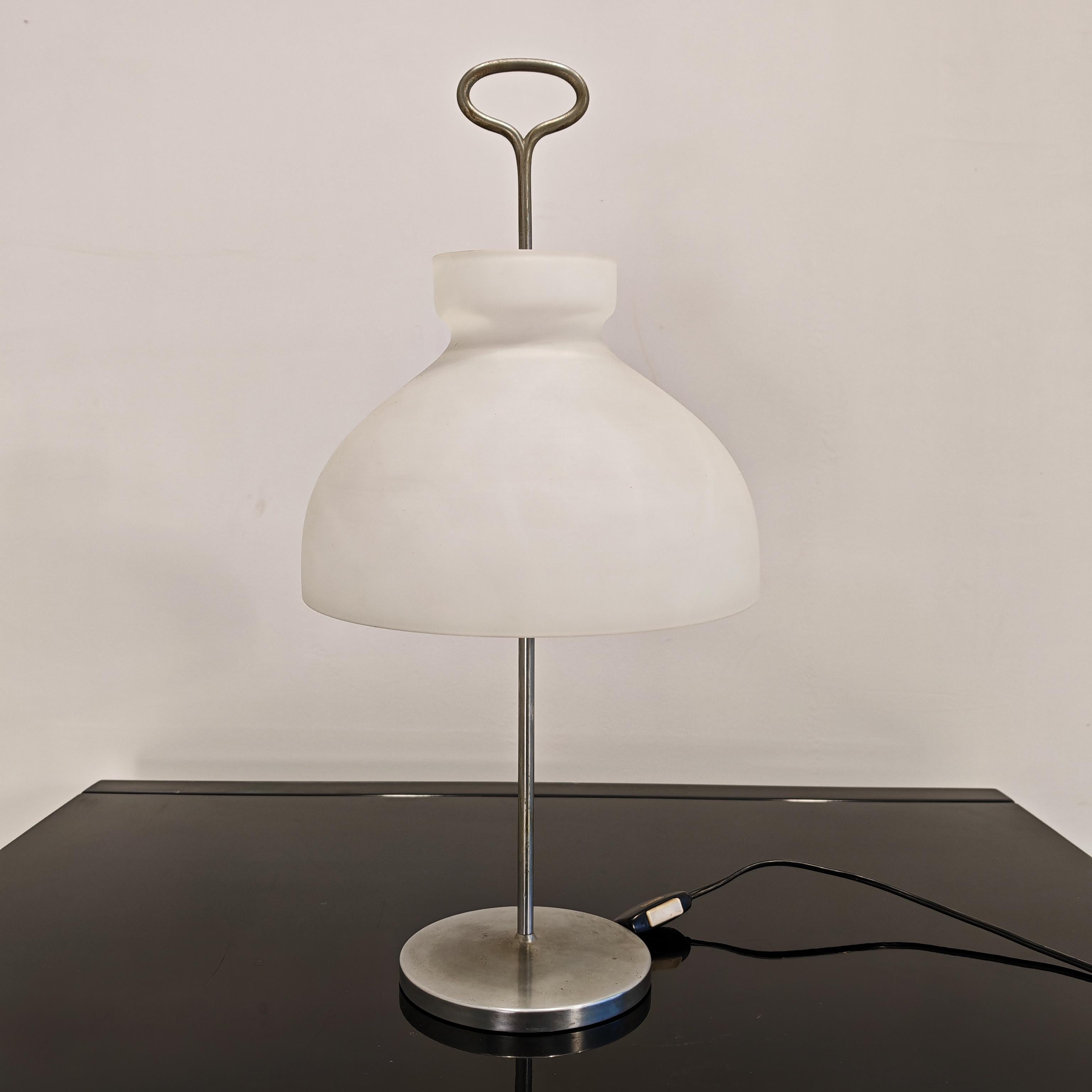 Lampada da tavolo modello Arenzano Ignazio Gardella per Azucena anni 60 in vendita 3