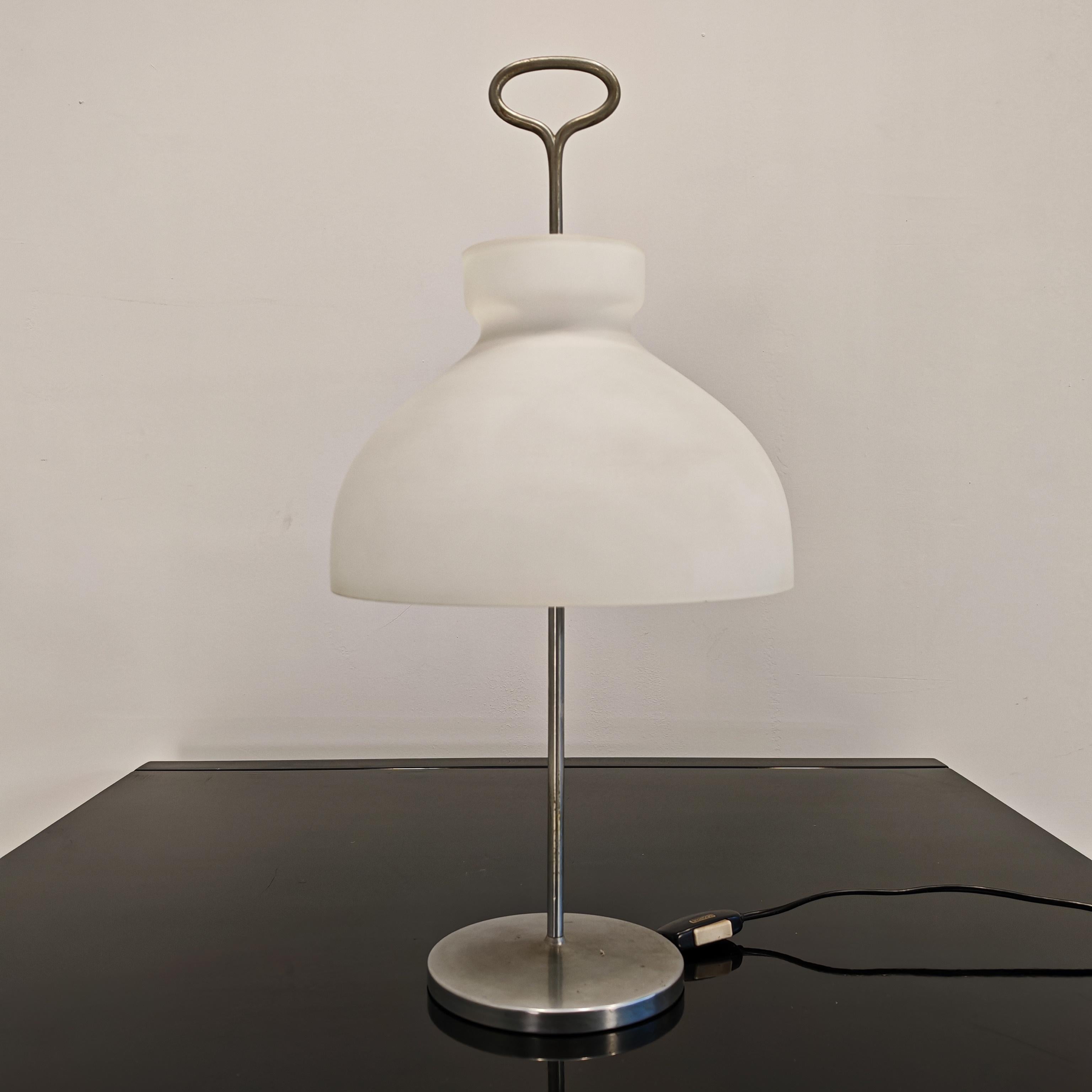 Lampada da tavolo modello Arenzano Ignazio Gardella per Azucena anni 60 in vendita 11