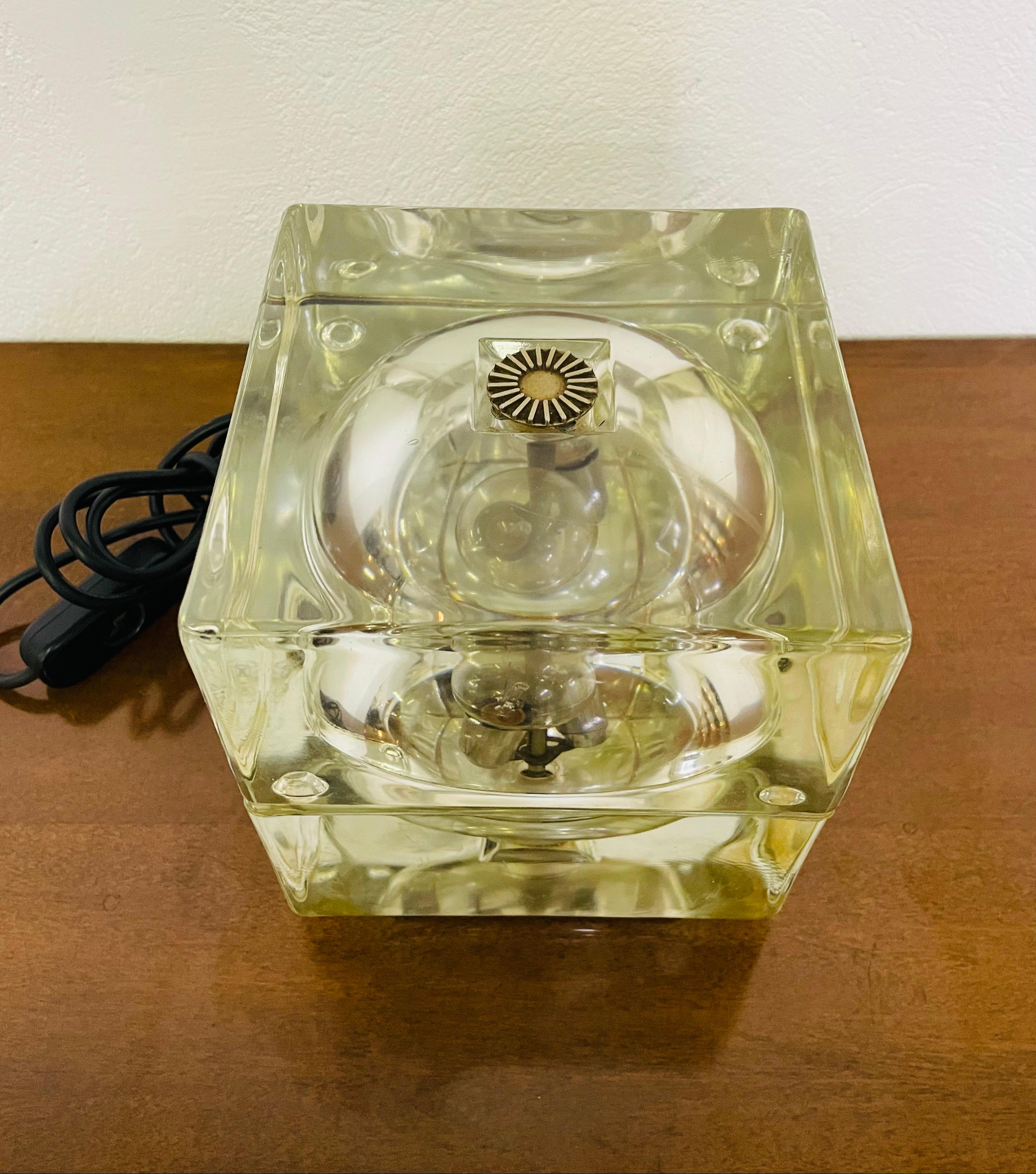 Lampada da tavolo modello Cubosfera di alessandro Mendini in vendita 3