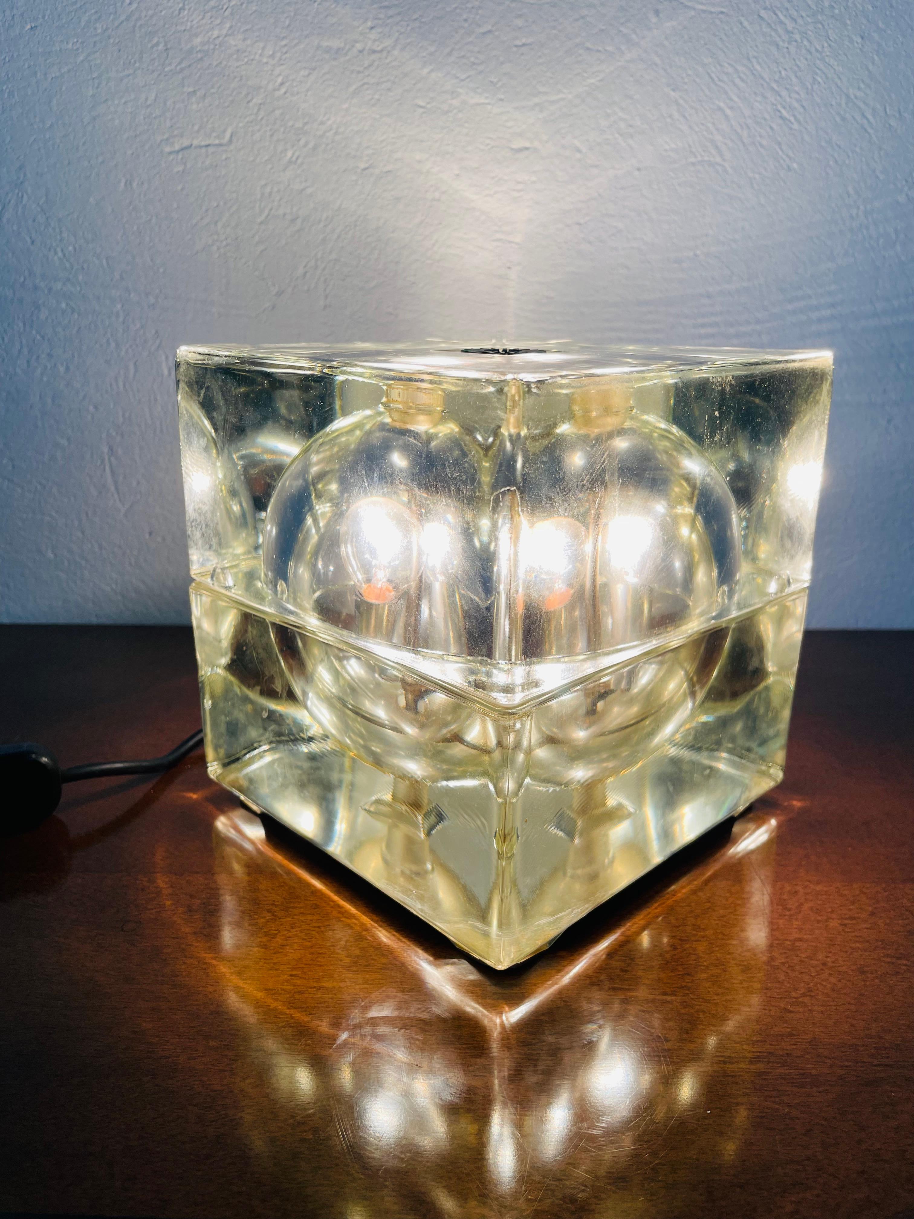 Lampada da tavolo modello Cubosfera di alessandro Mendini in vendita 6