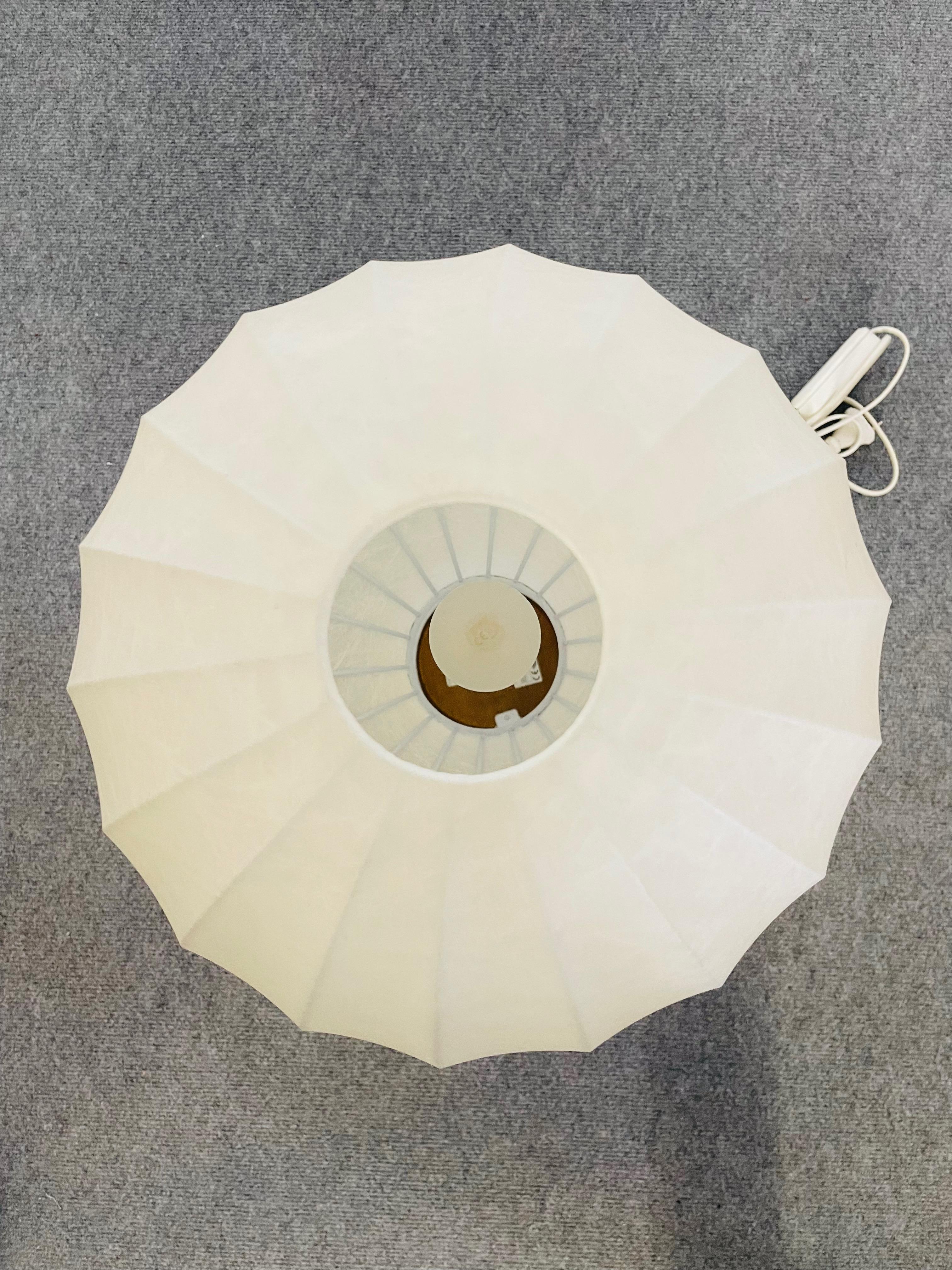 Lampada da tavolo modello gatto, produzione Flos, designer Castiglioni Italian en venta