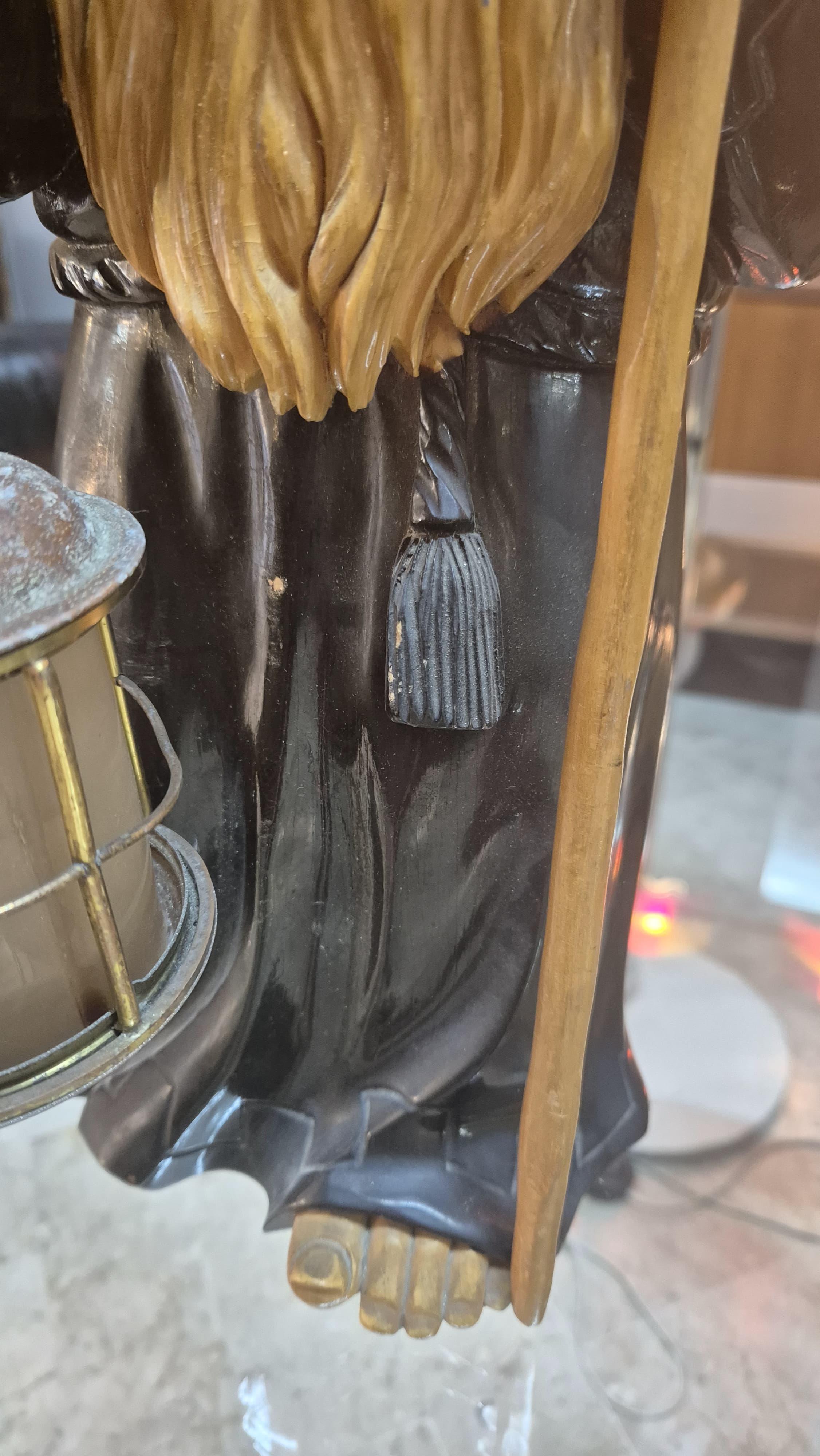 Monk wooden table lamp from 1950 by Aldo Tura. For Sale 3