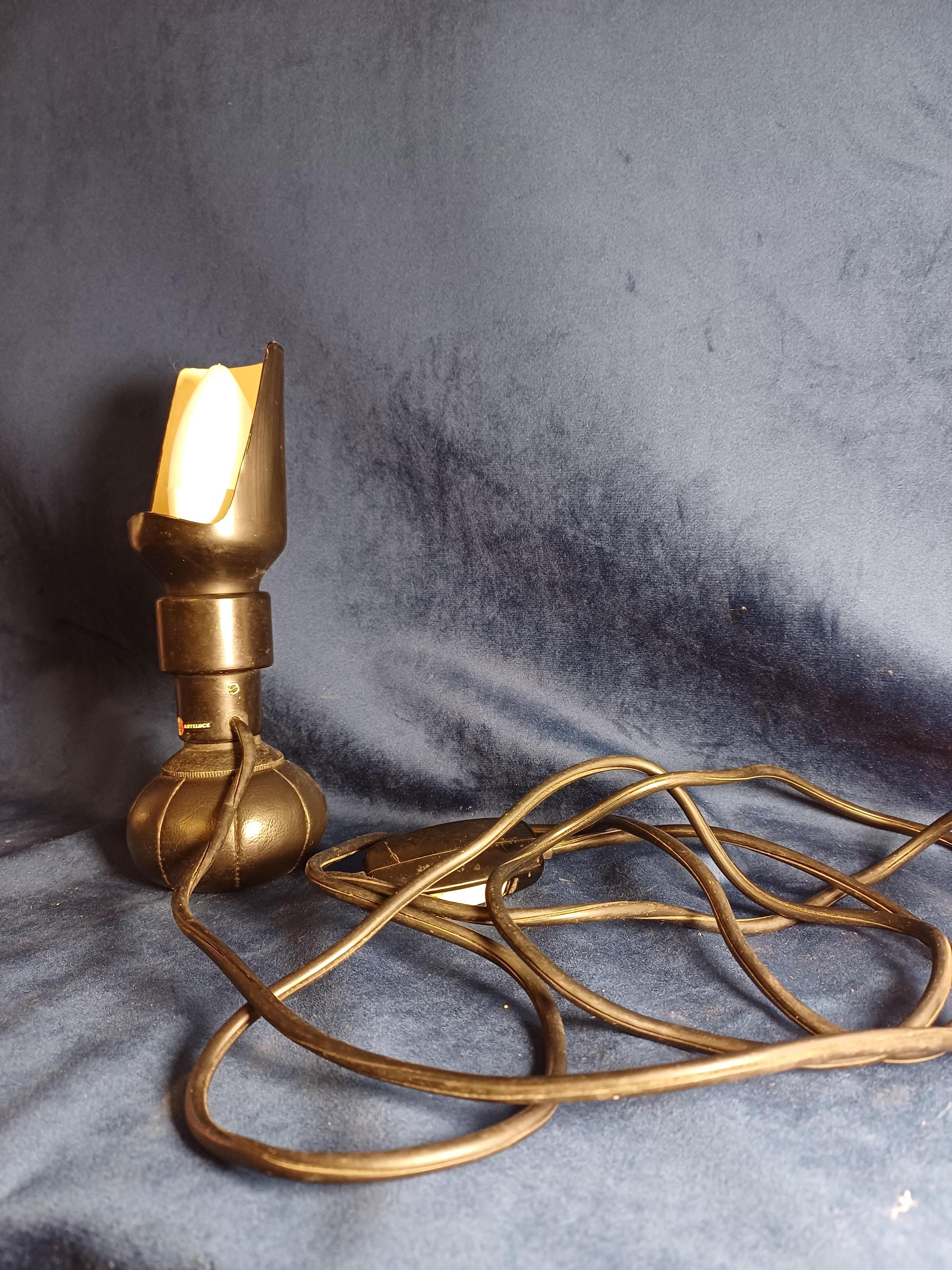 Gino Sarfatti Arteluce lampe de table noire Modèle 600 P Bon état - En vente à Torino, Piemonte