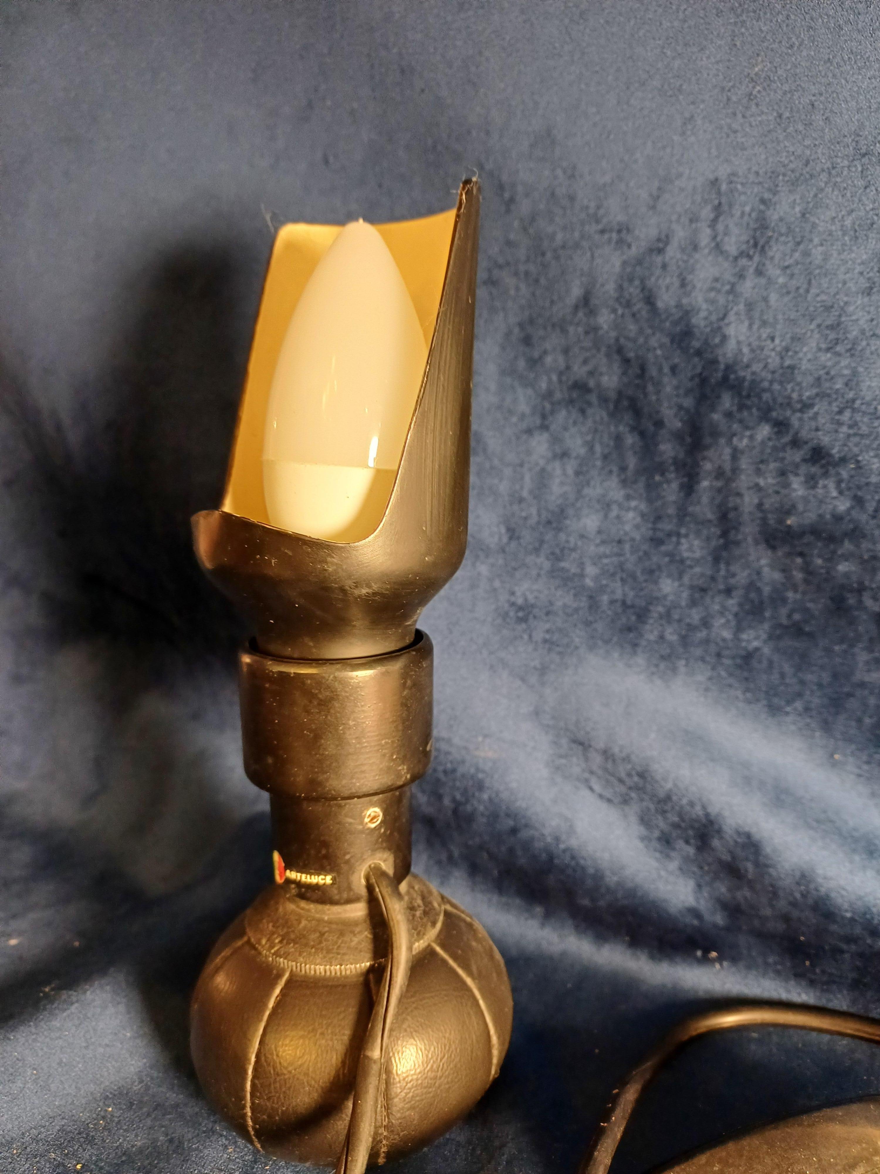 Mid-20th Century Gino Sarfatti Arteluce lampe de table noire Modèle 600 P en vente