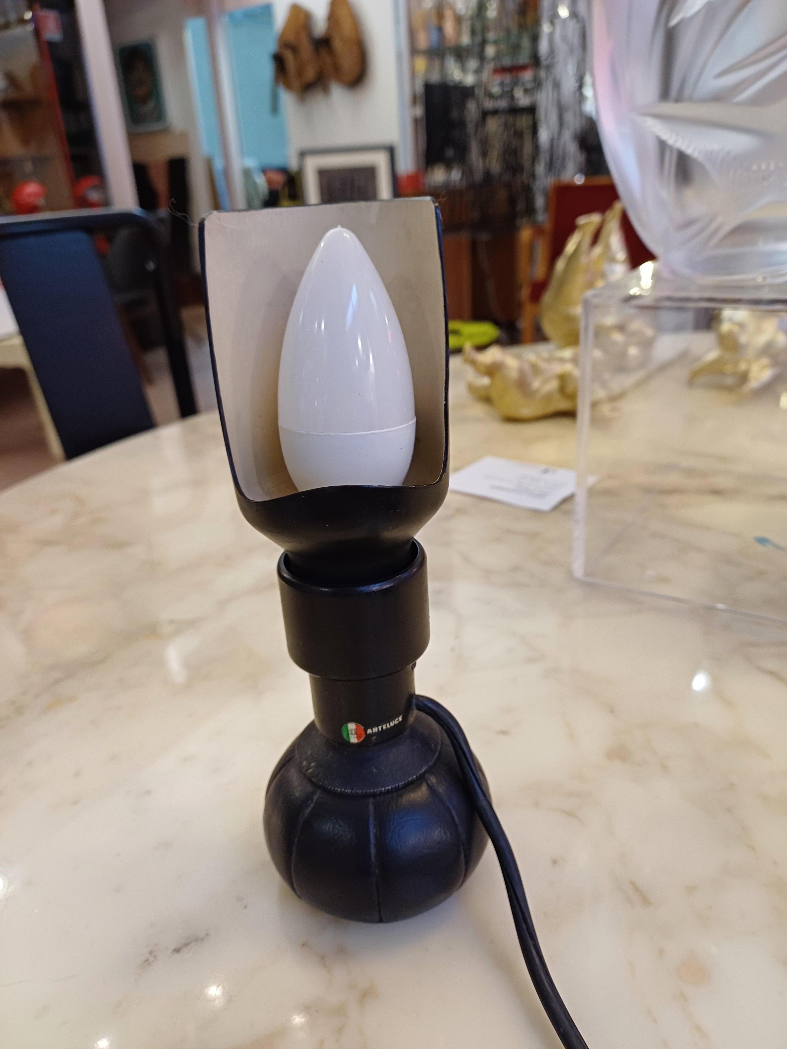 Métal Gino Sarfatti Arteluce lampe de table noire Modèle 600 P en vente