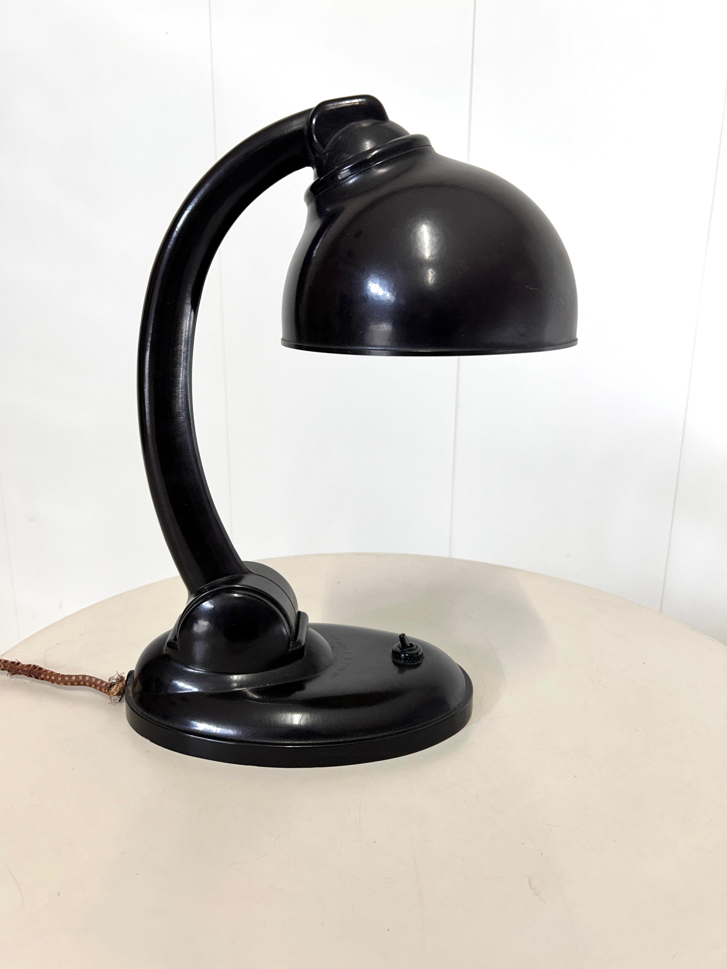 Table lamp no. 11126 by Eric Kirkham Cole, 1930s For Sale 4