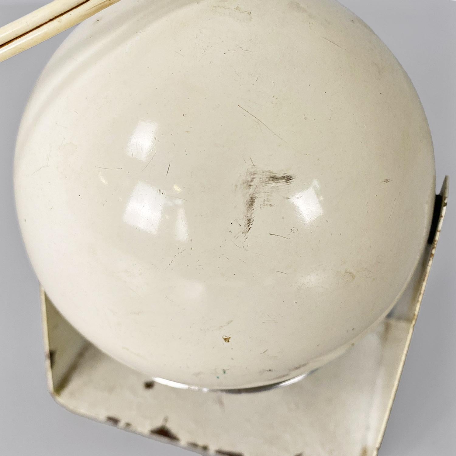 Table or wall lamp, Italian space age, white metal, ca. 1970. For Sale 8