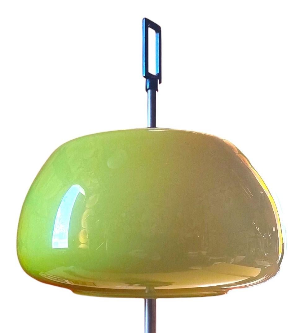 table lamp production Lumi Milano design Oscar Torlasco 1960s In Good Condition For Sale In taranto, IT