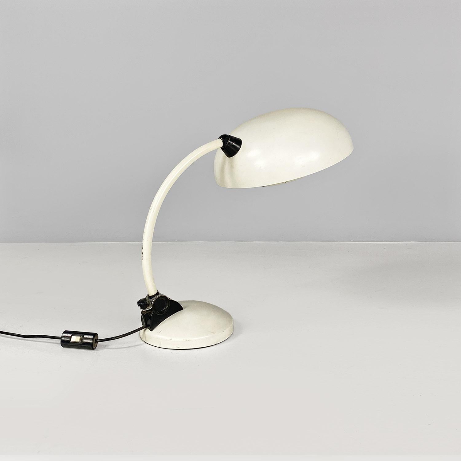 Late 20th Century Adjustable table lamp, white metal, modern Italian, 1970s For Sale