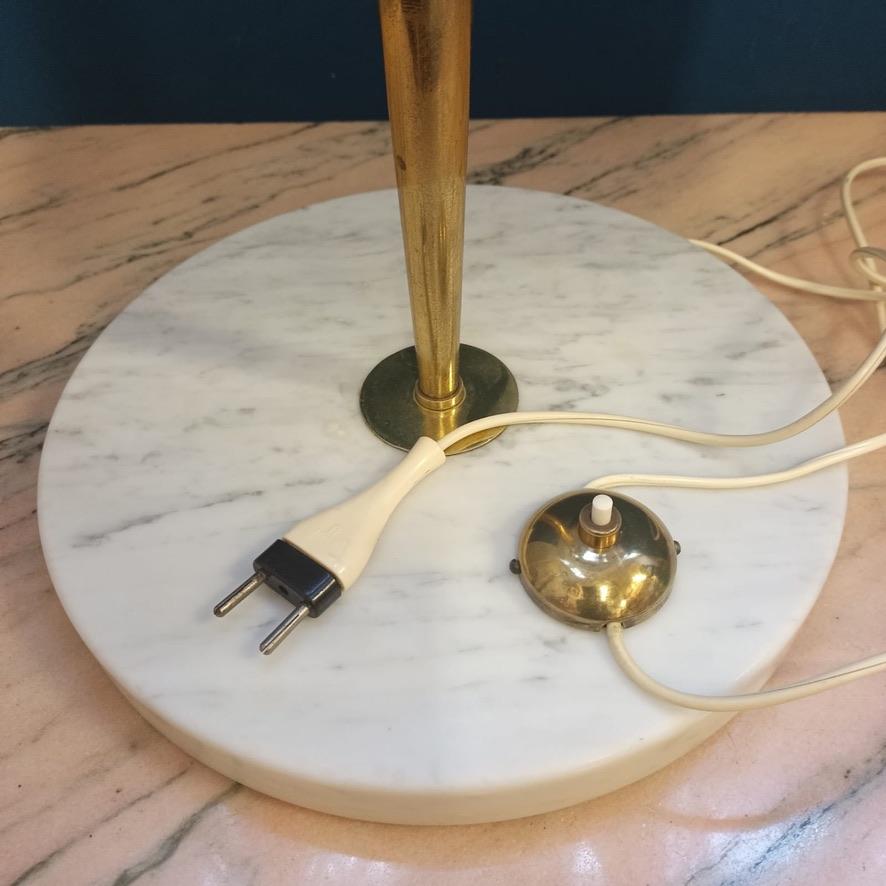 Lampada da Tavolo Stilnovo in Marmo Ottone e Plexiglass - Italia - Anni '50 in vendita 3