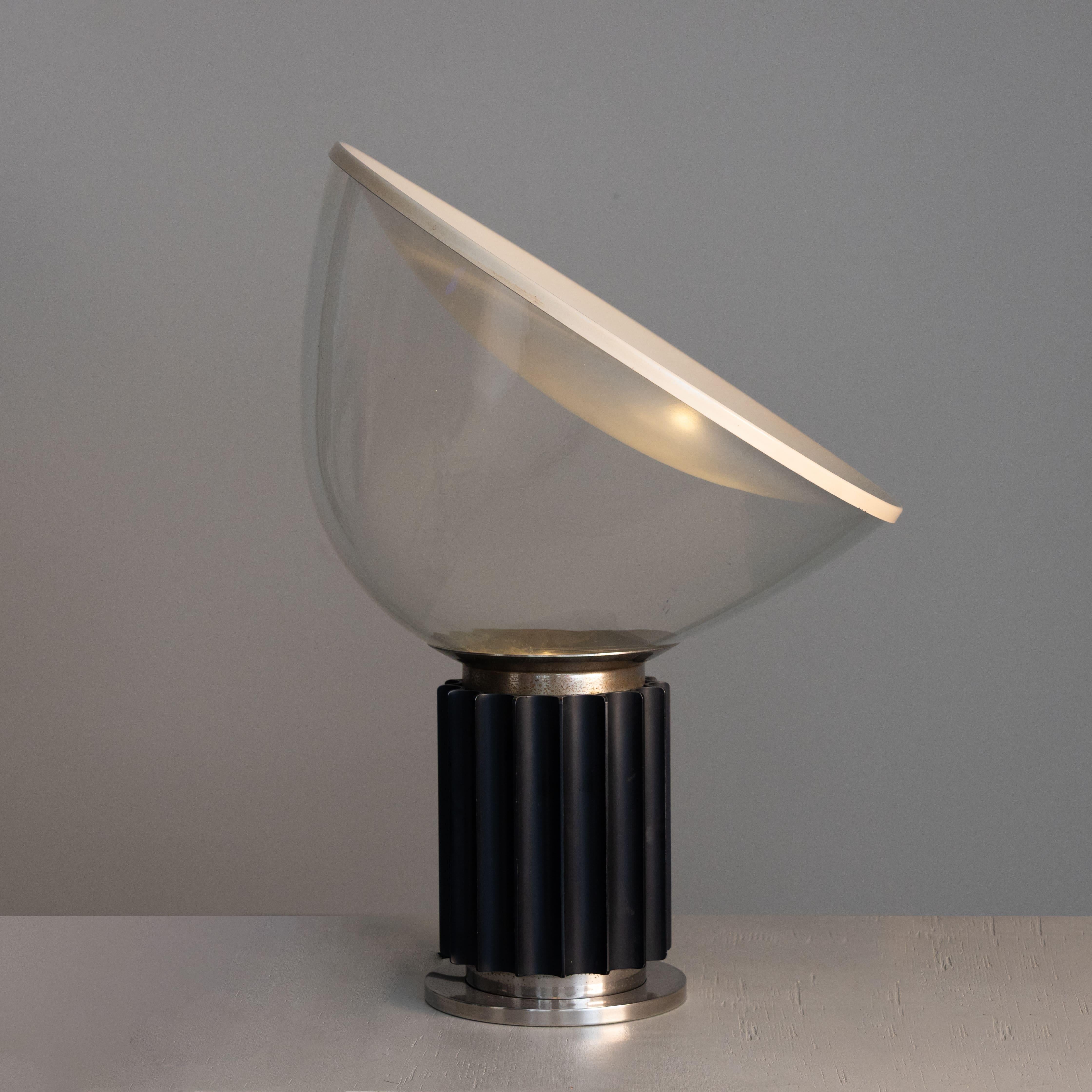 Italian Lampe de table Taccia, design by Achille and Pier Giacomo Castiglioni for Flos en vente