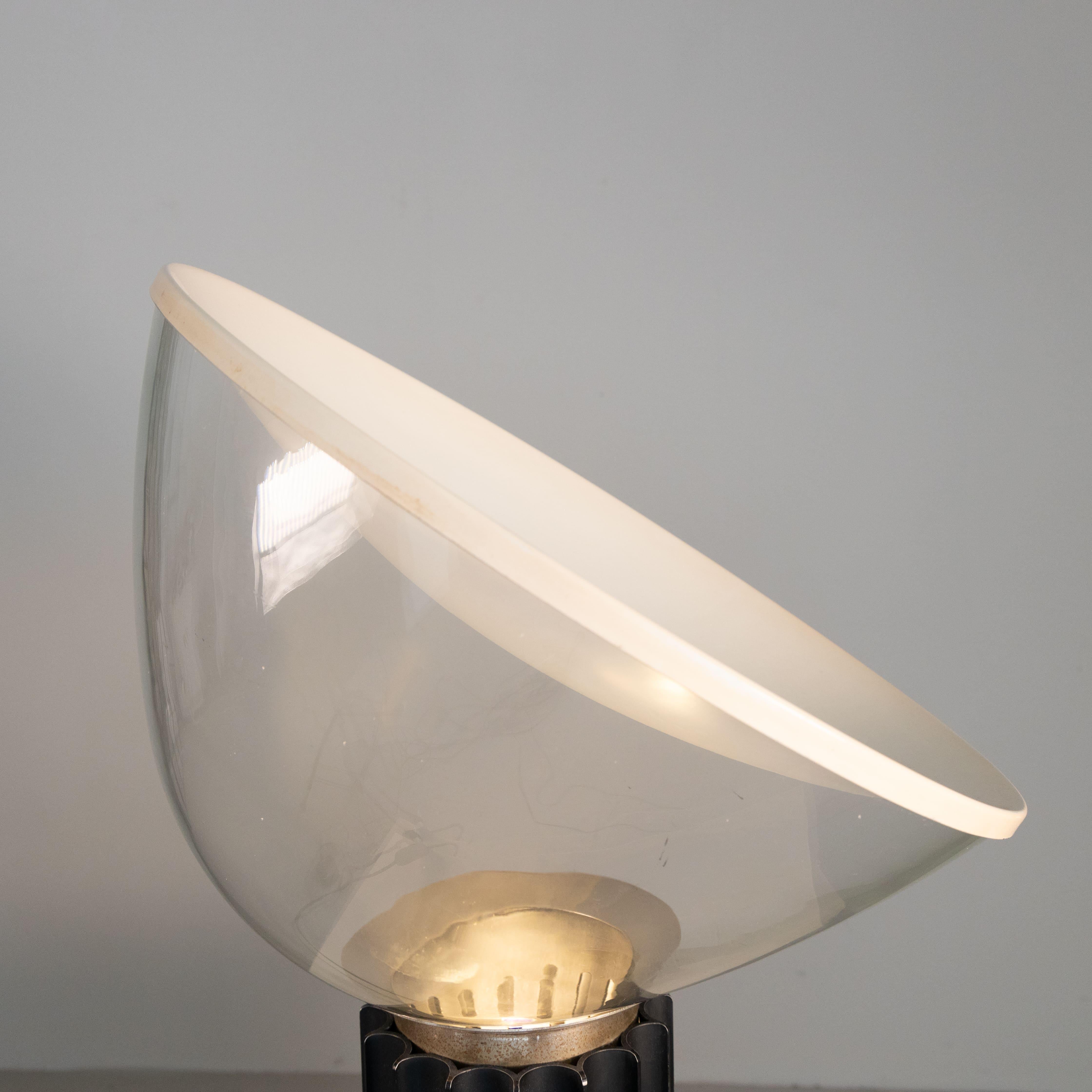Métal Lampe de table Taccia, design by Achille and Pier Giacomo Castiglioni for Flos en vente