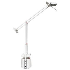 Lampada Da Tavolo Tizio Regolabile Bianca Di Richard Sapper Per Artemide, 1972
