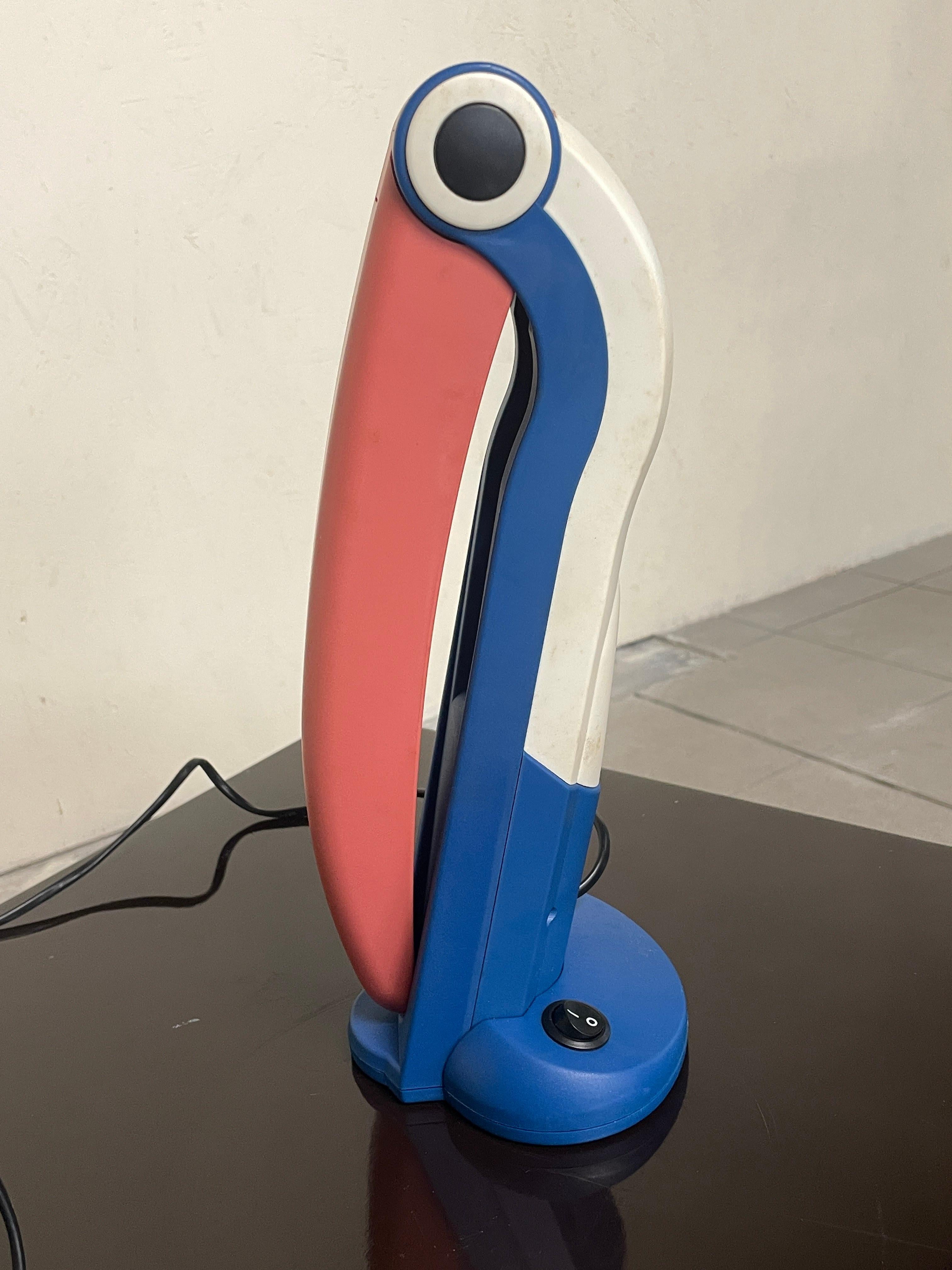 Lampada da tavolo Tucano di H.T. Huang per Lenoir, anni '80 in vendita 5