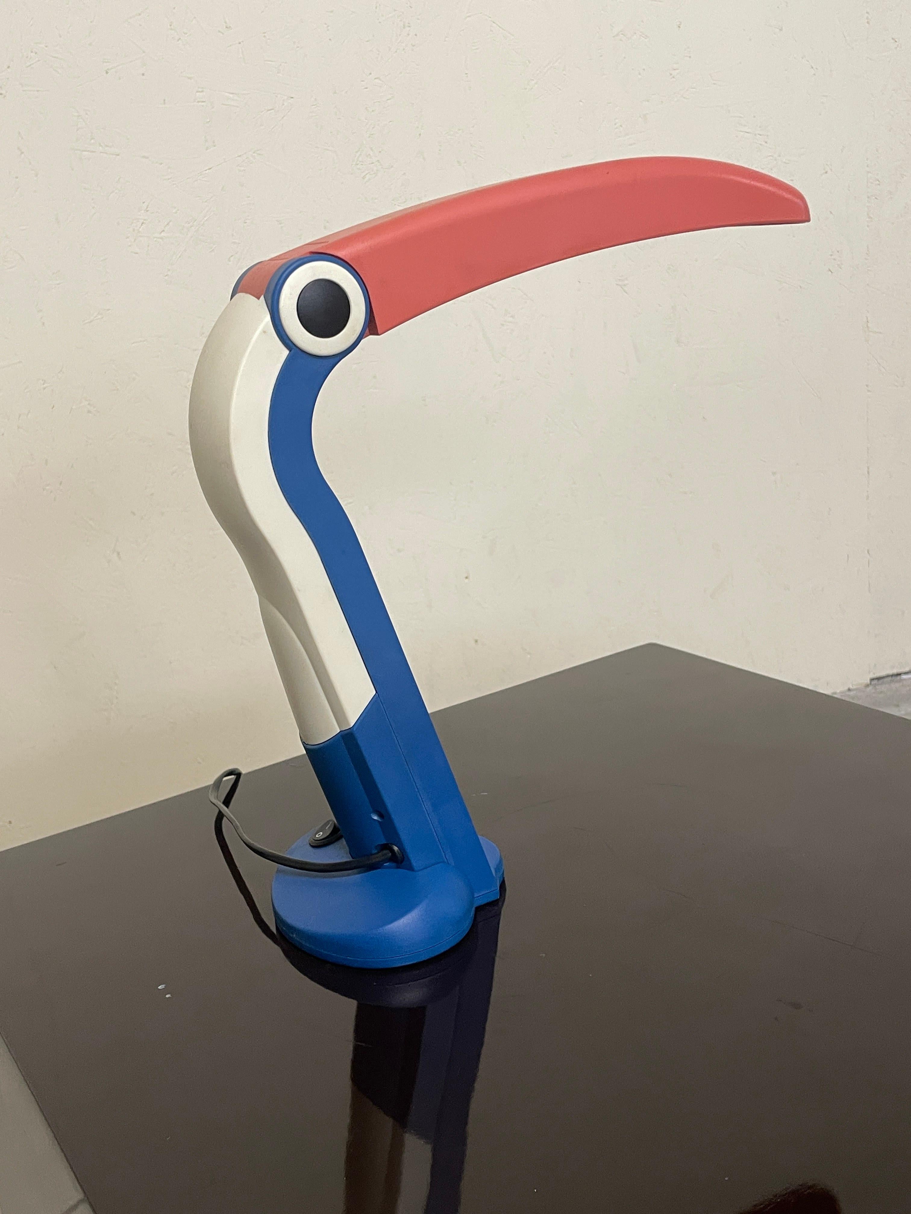 Lampada da tavolo Tucano di H.T. Huang per Lenoir, anni '80 in vendita 2