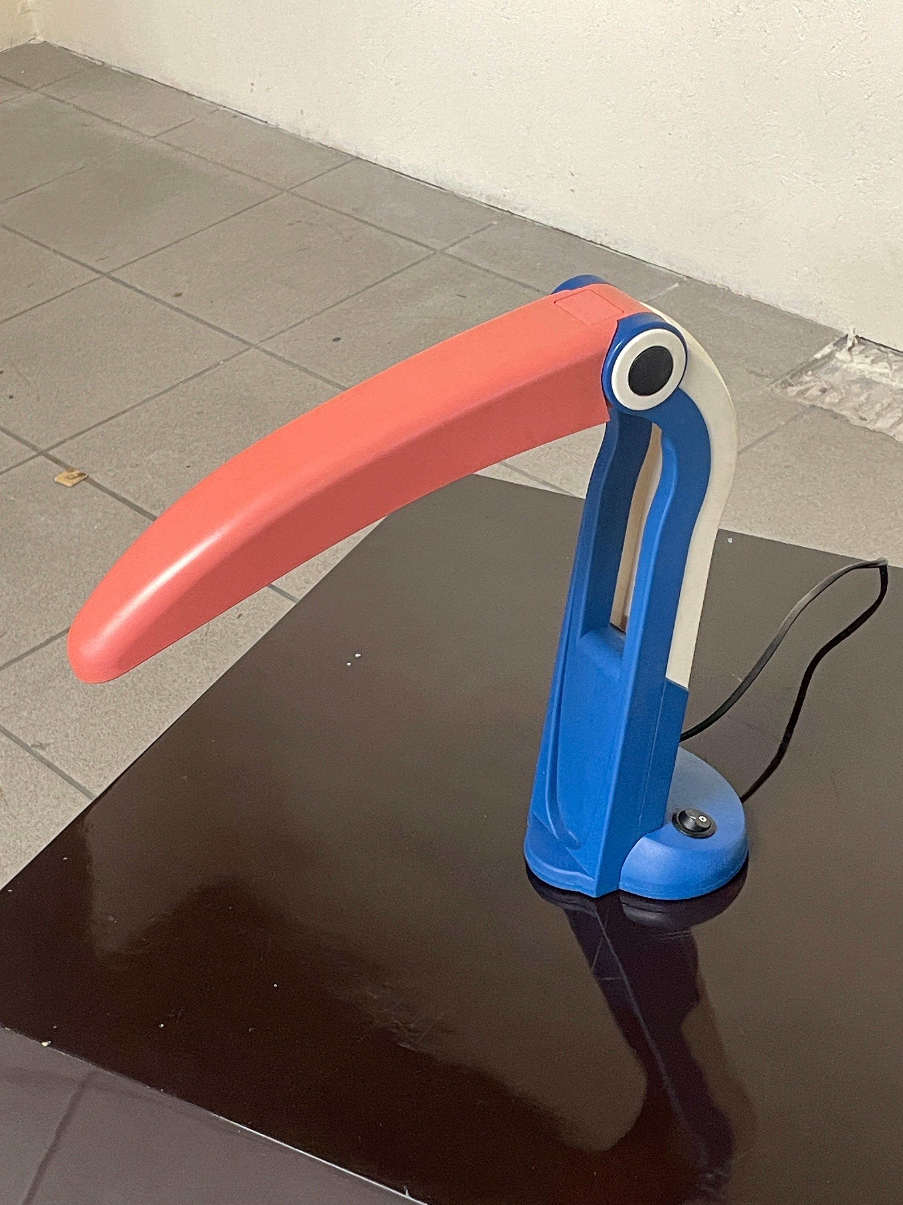 Lampada da tavolo Tucano di H.T. Huang per Lenoir, anni '80 in vendita 3