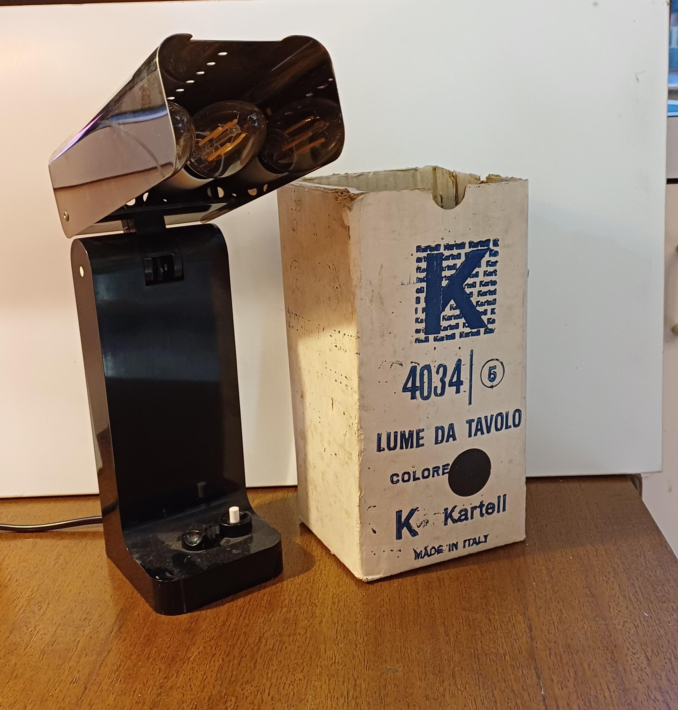 Lampada da tavolo Vademecum mod 4034 Designer Joe Colombo per Kartell in vendita 3