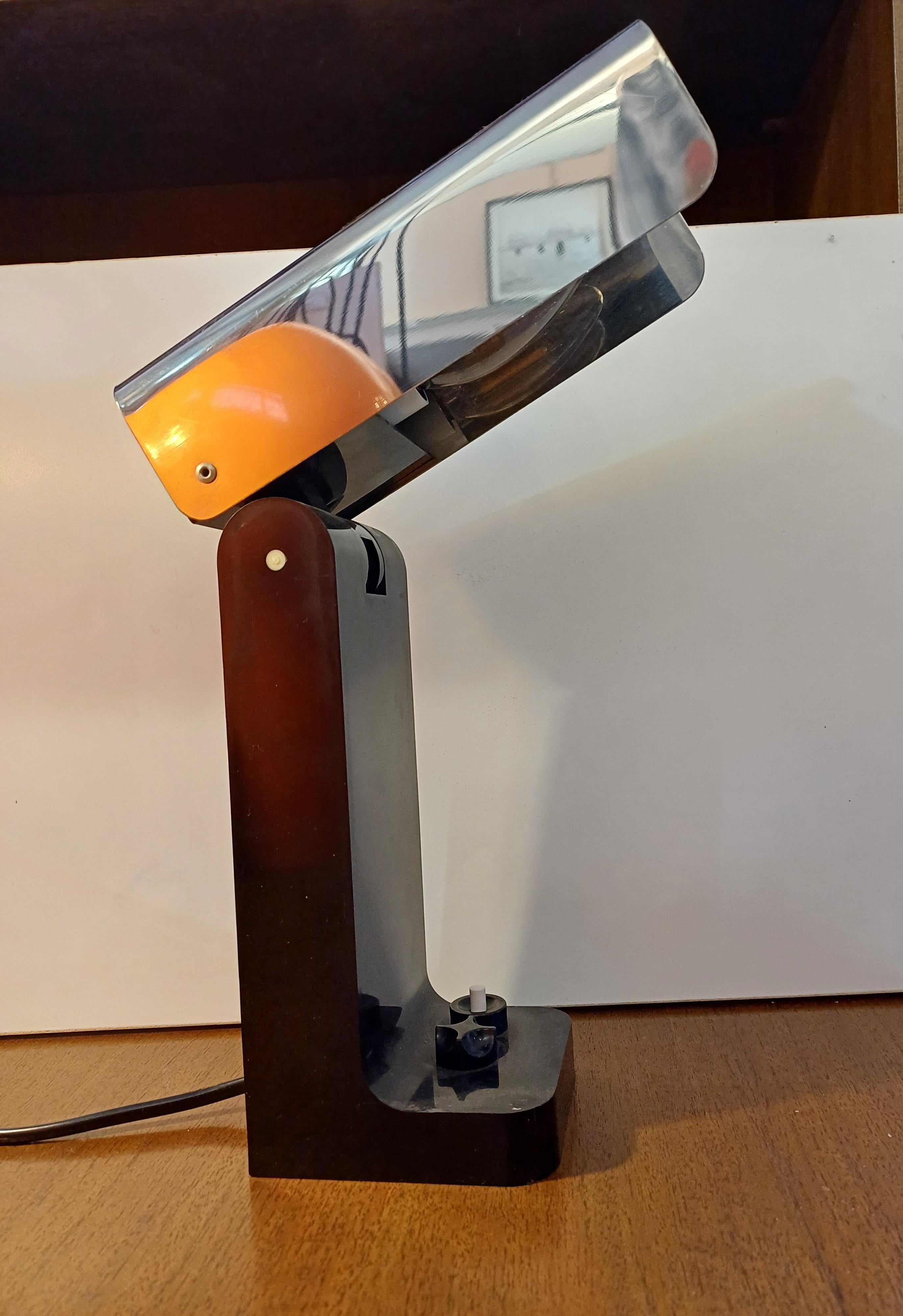 Metallo Lampada da tavolo Vademecum mod 4034 Designer Joe Colombo per Kartell in vendita