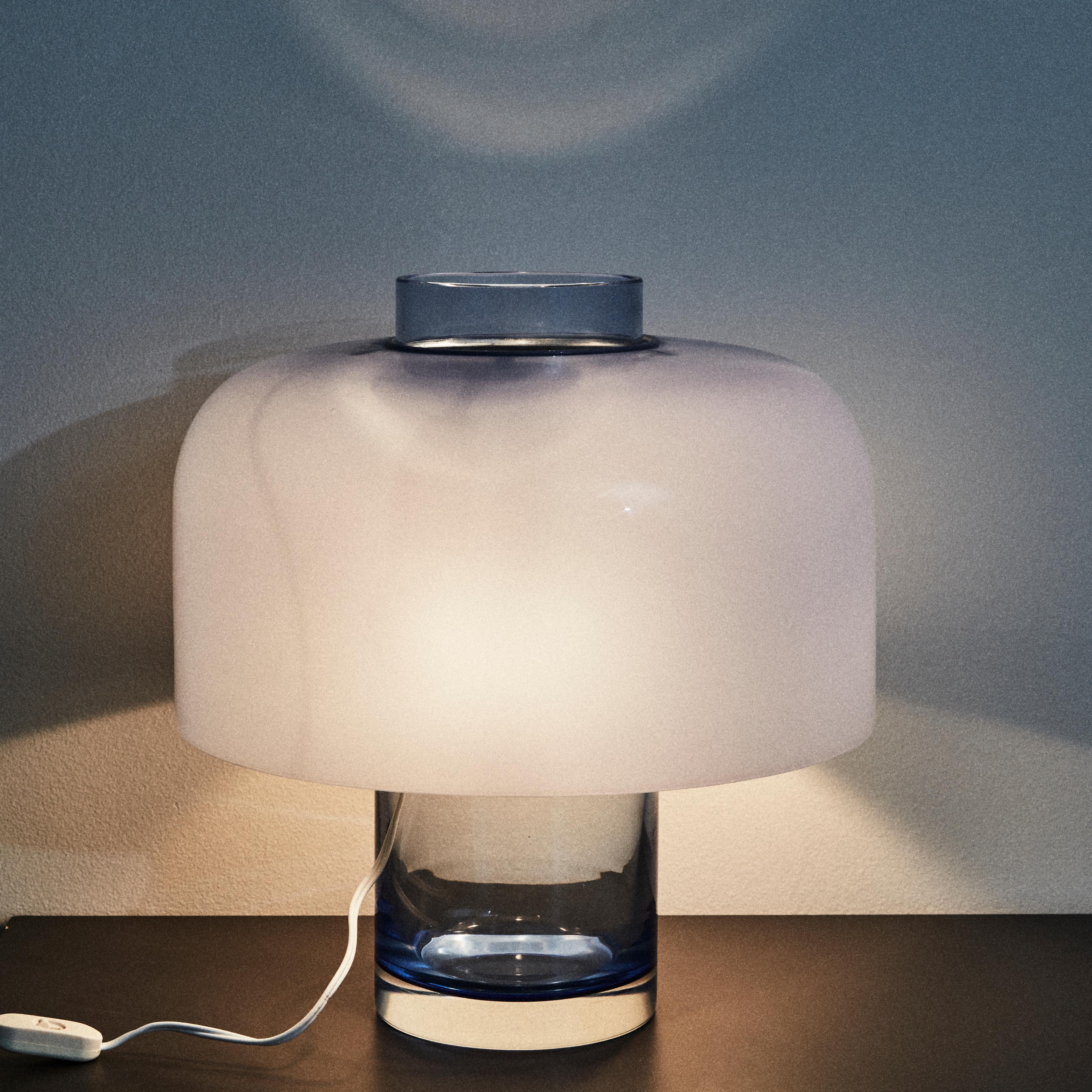 LT226 table lamp/vase, design Carlo Nason for A.V. Mazzega For Sale