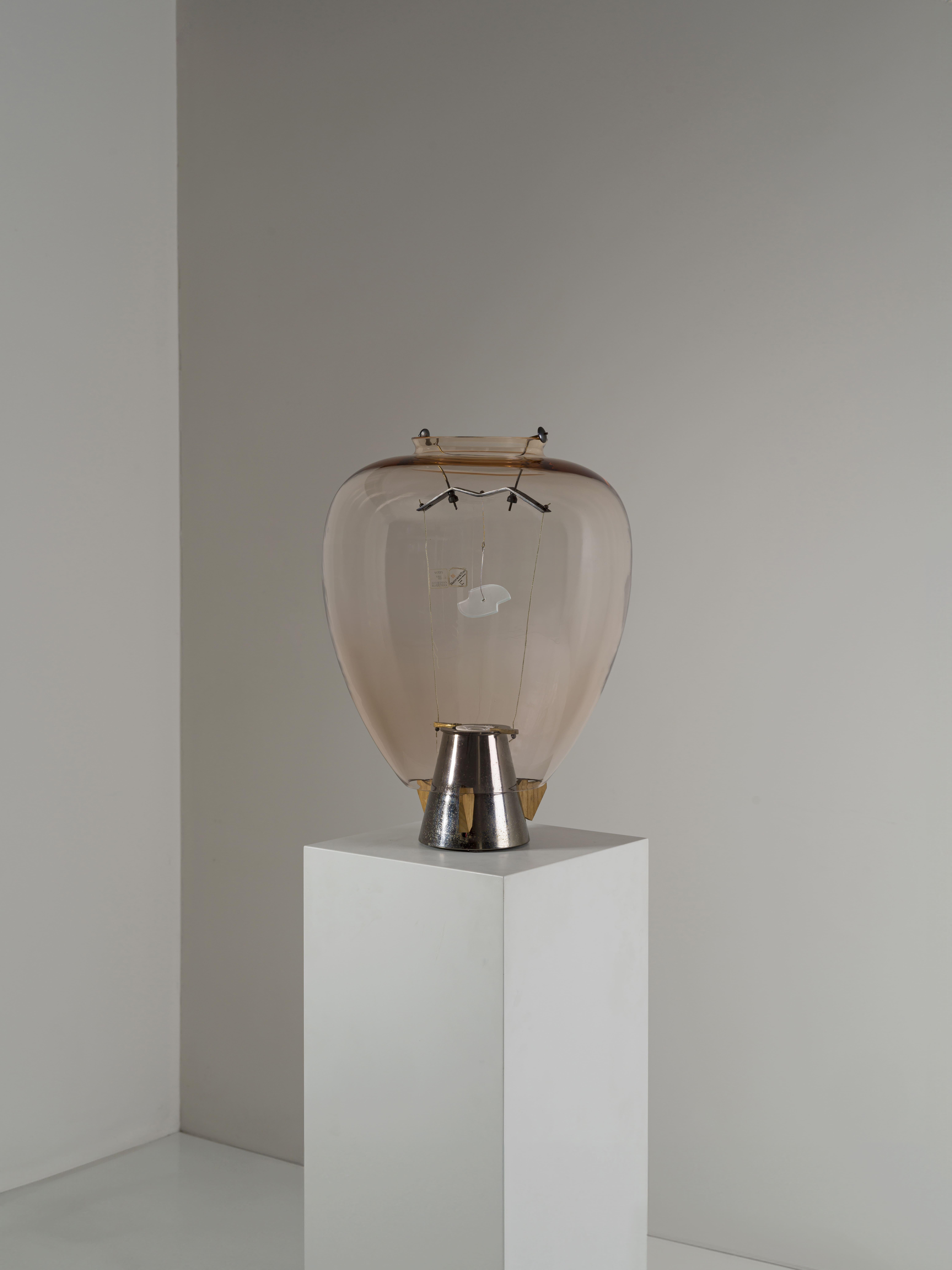 Moderno Lampada da tavolo Veronese di Umberto Riva e Barovier & Toso Murano Italy 1984 in vendita