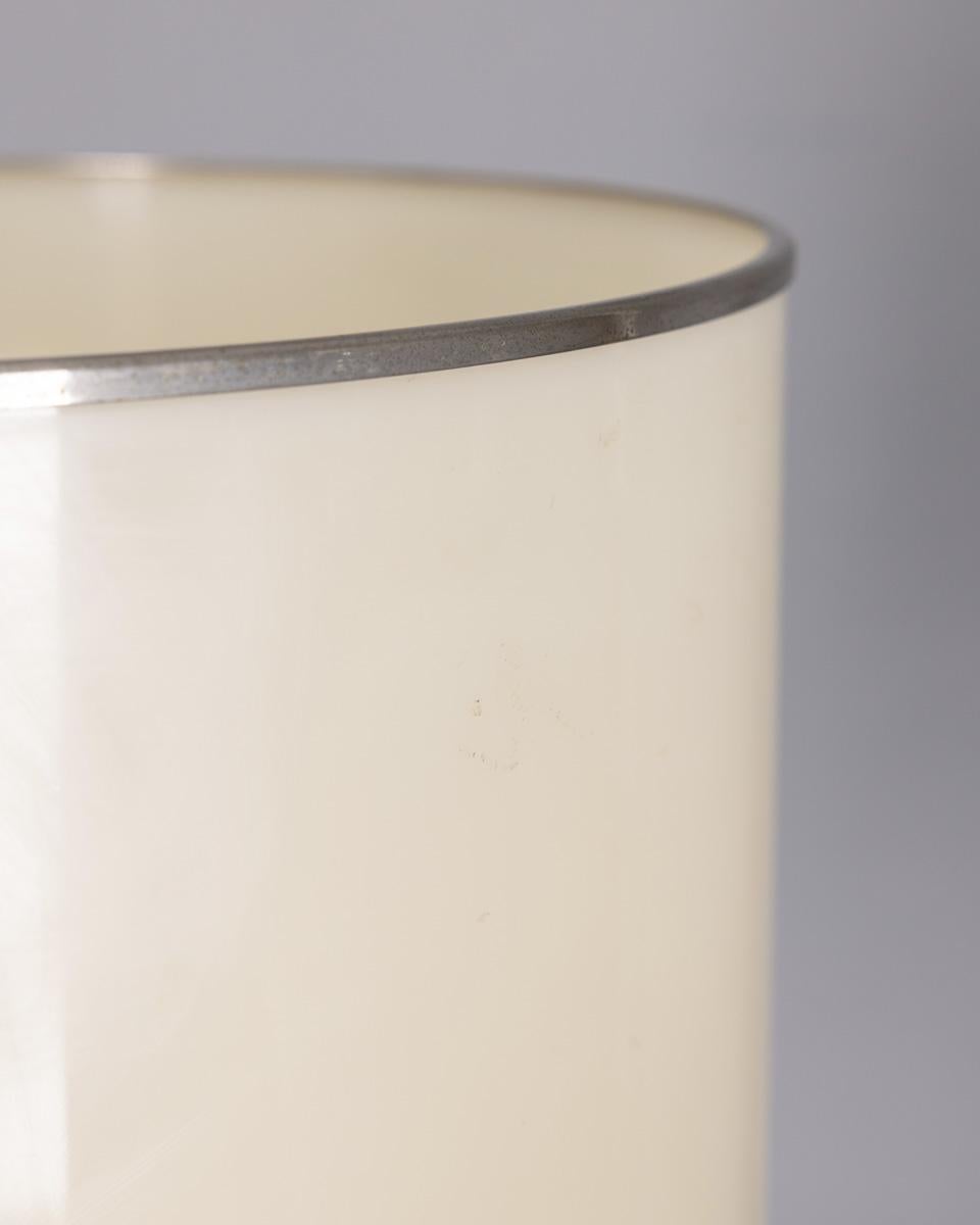 Lámpara de sobremesa vintage de metal y plexiglás de los años 70 diseño Vit Kellj Italian en venta